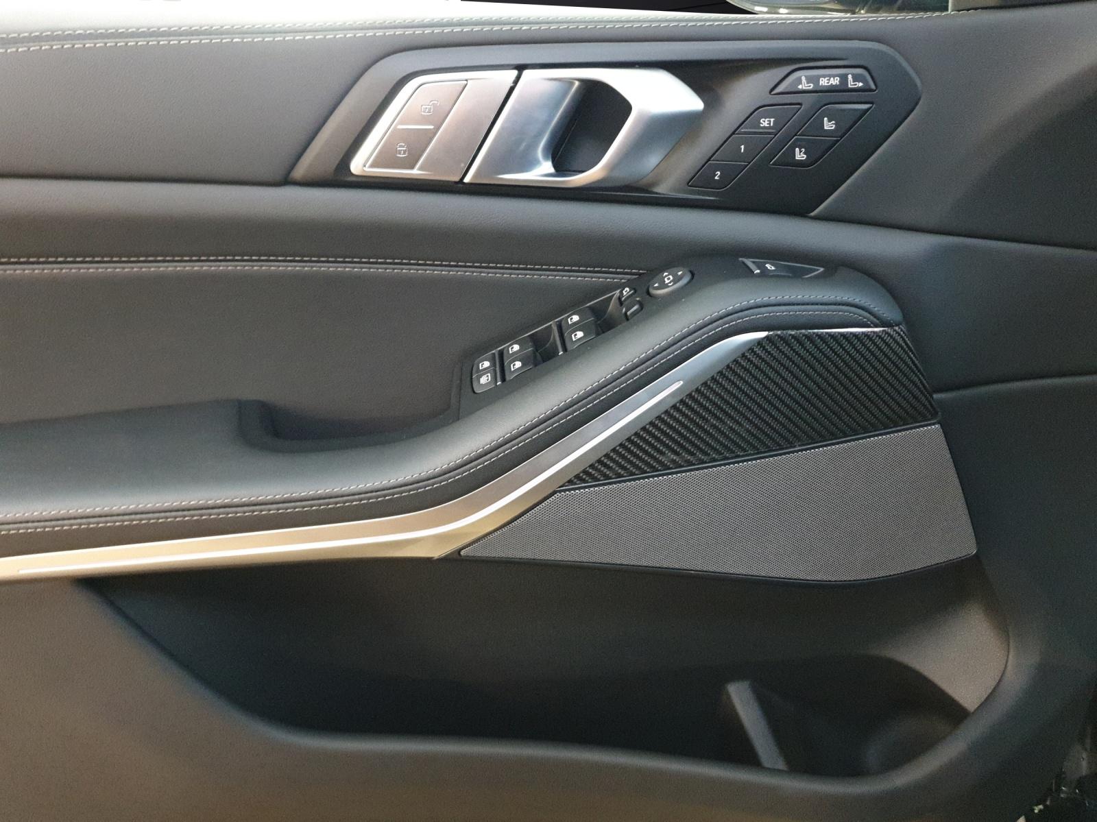 BMW X7 40d xDrive-image-9