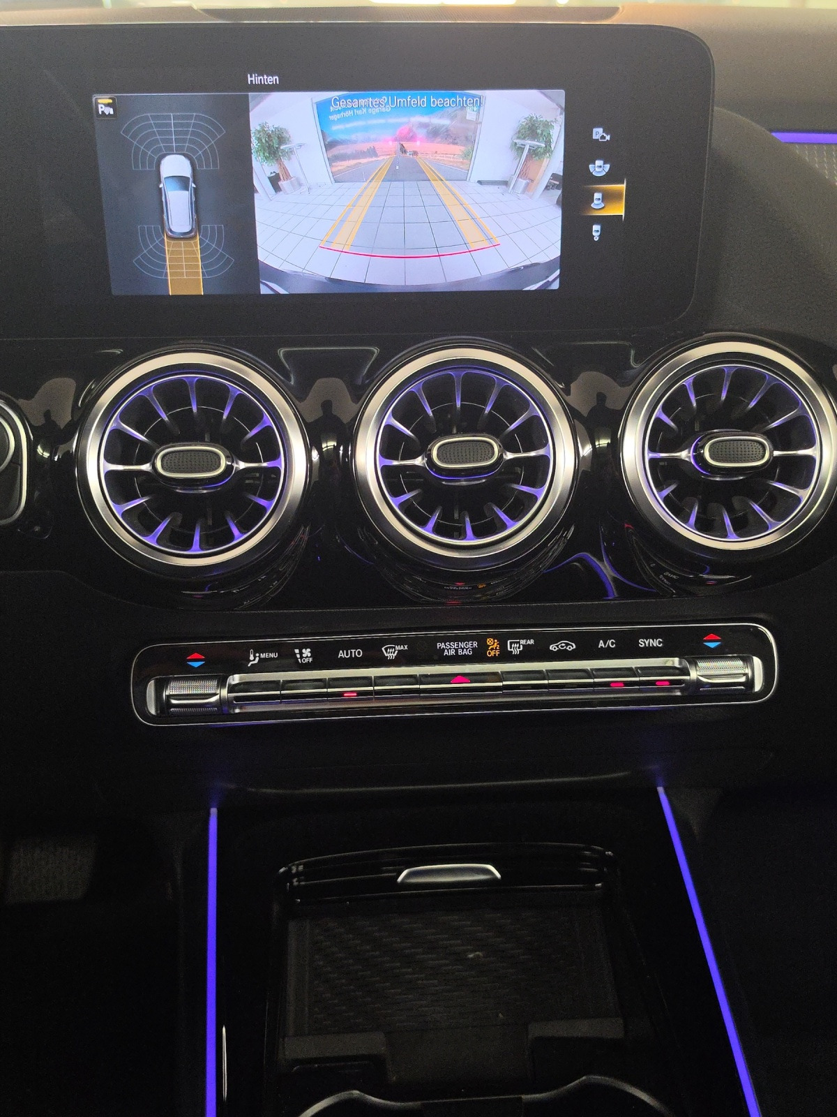 MERCEDES-BENZ B 200 Night Star 7G-DCT-image-12