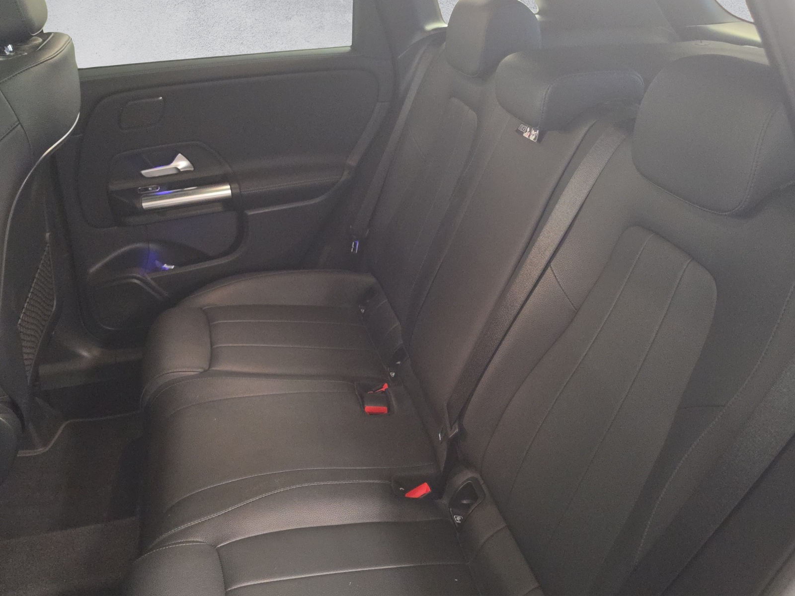 MERCEDES-BENZ B 200 Night Star 7G-DCT-image-15