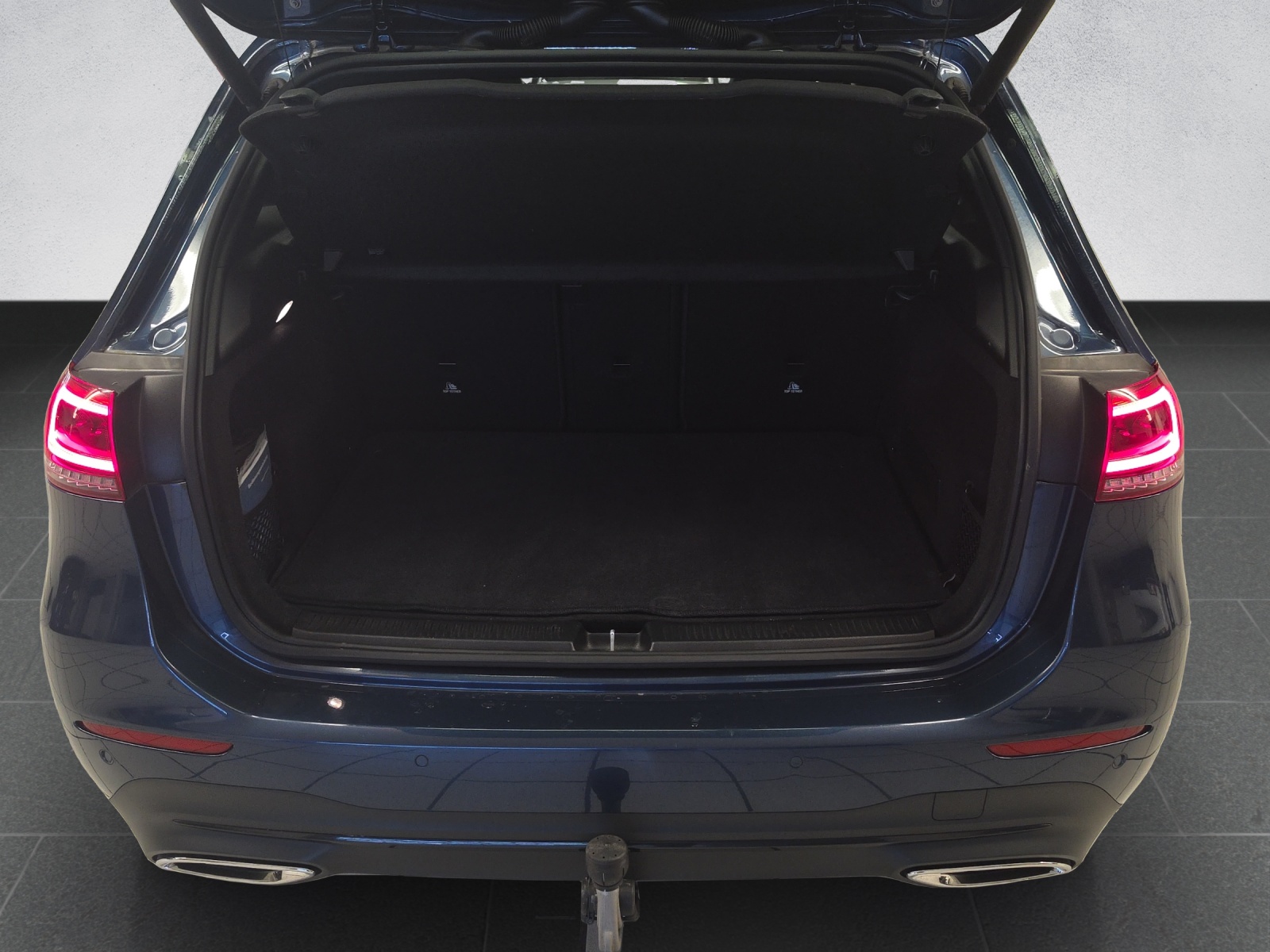 MERCEDES-BENZ B 200 Night Star 7G-DCT-image-16