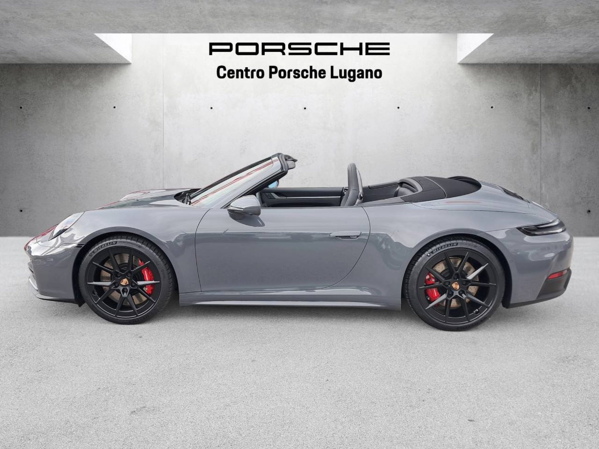 PORSCHE 911 Carrera S Cabriolet-image-1