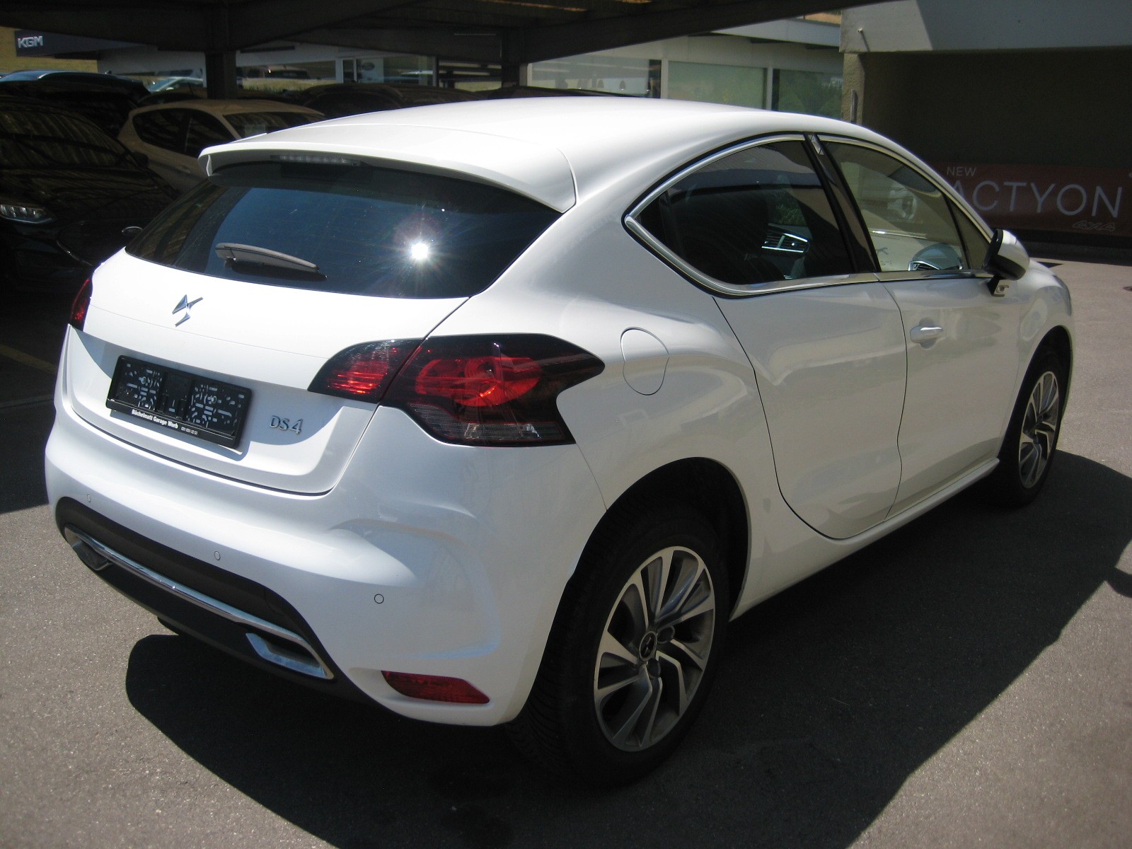 DS AUTOMOBILES DS4 1.2 Pure Tech SO Chic-image-3