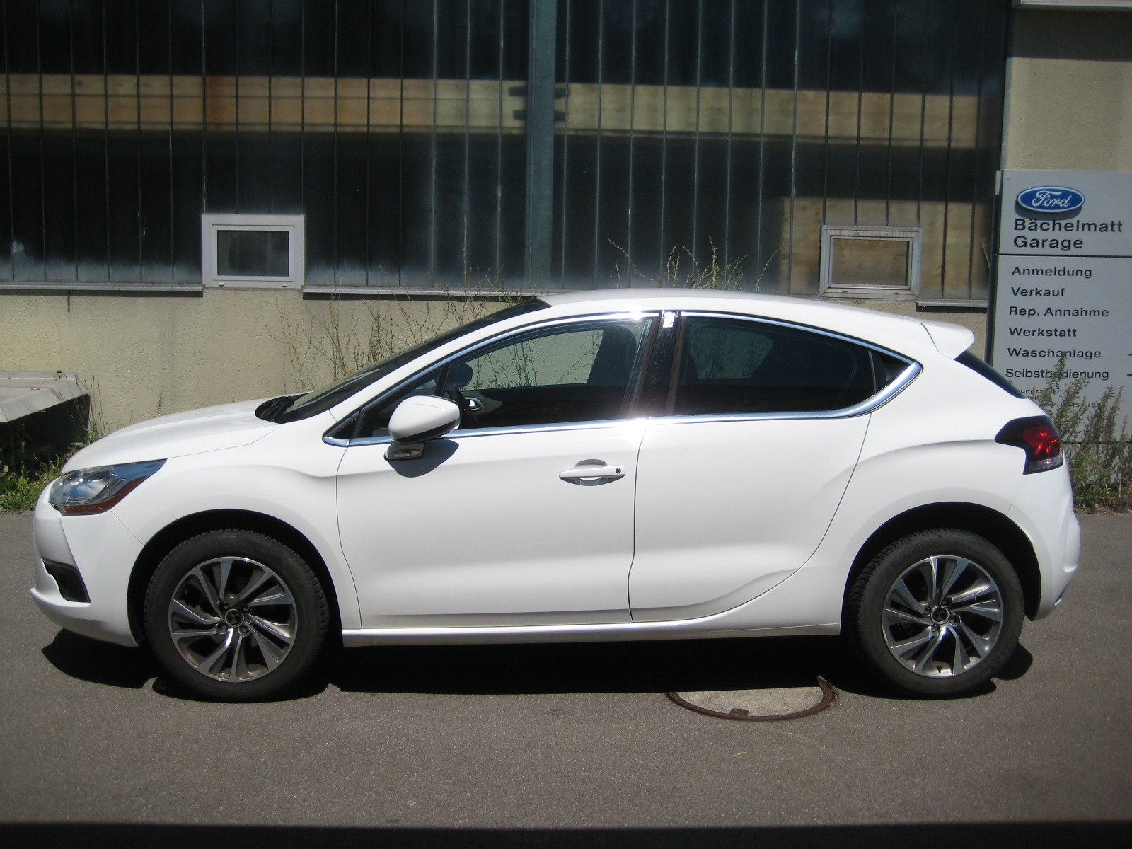 DS AUTOMOBILES DS4 1.2 Pure Tech SO Chic-image-1