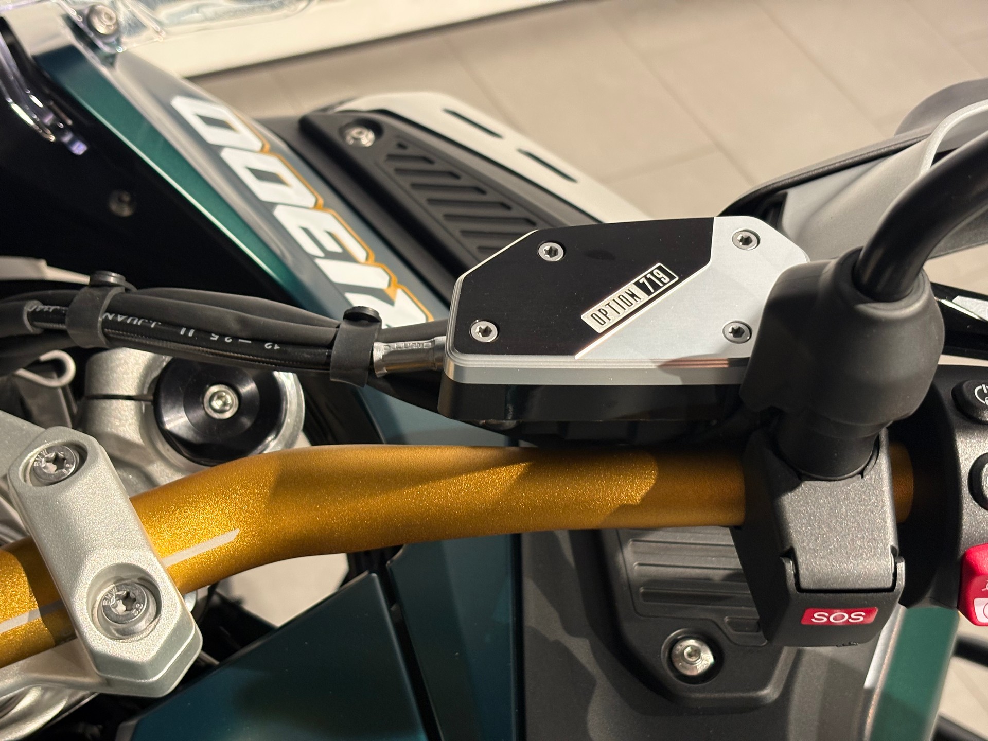 BMW R 1300 GS Adventure-image-9