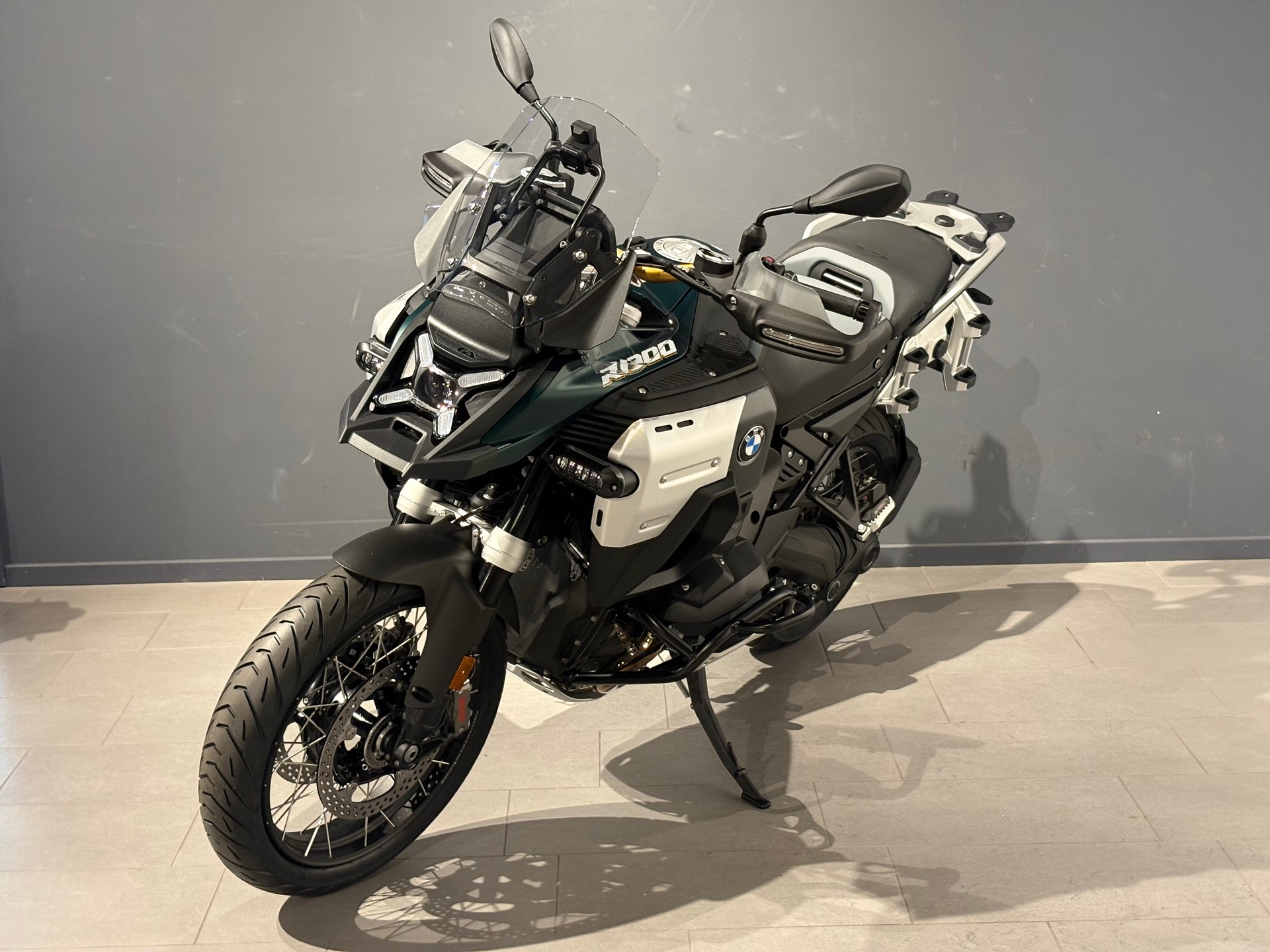 BMW R 1300 GS Adventure-showroom-element-2