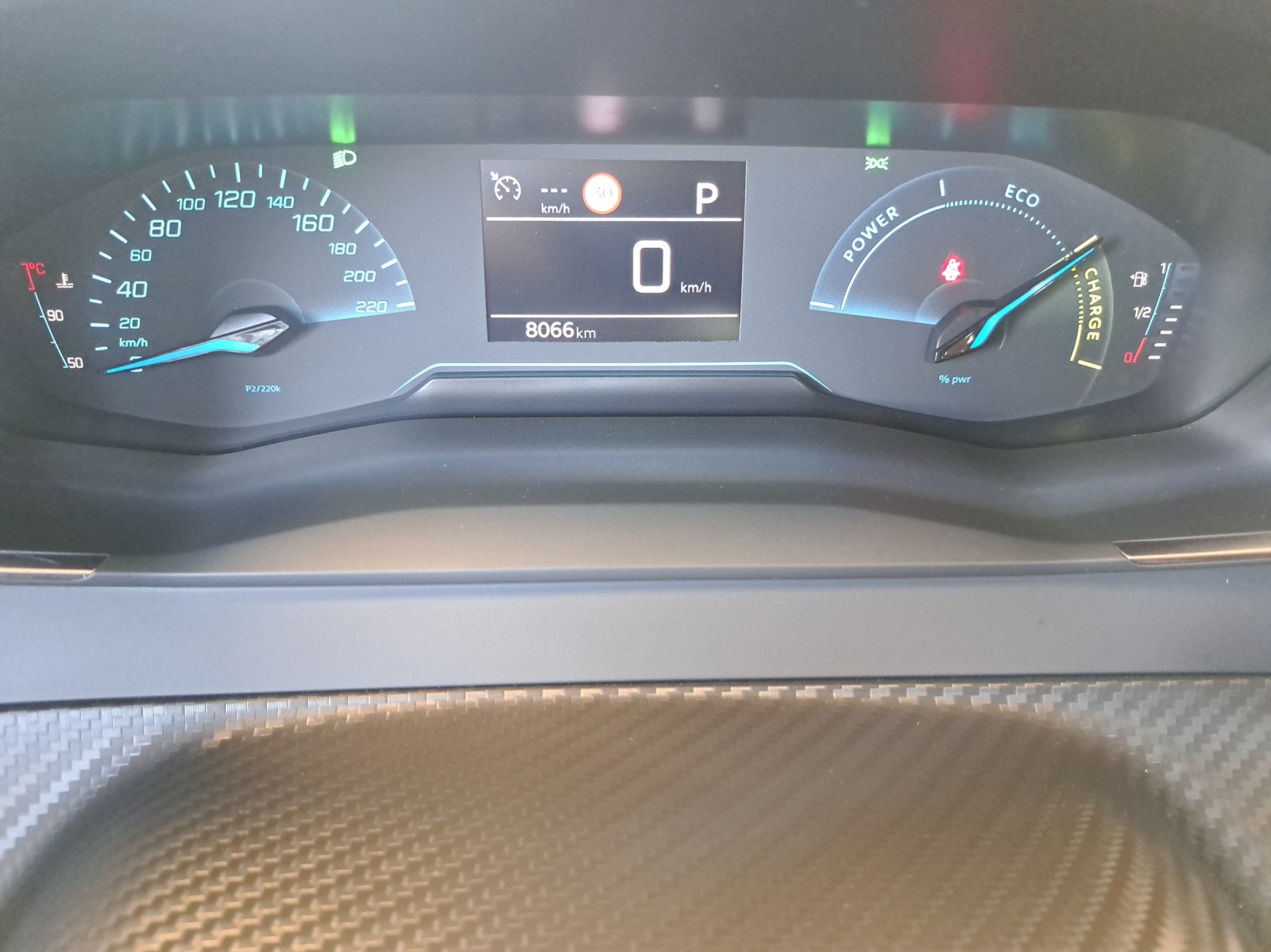 PEUGEOT 208 1.2 Hybrid Active-image-11