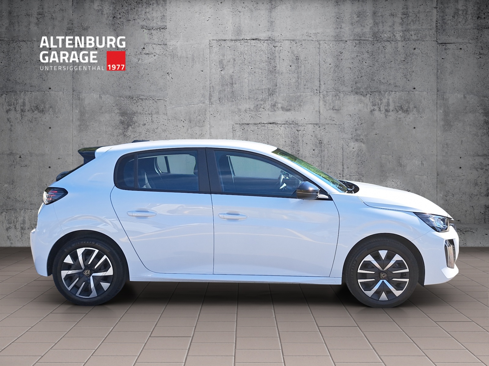 PEUGEOT 208 1.2 Hybrid Active-image-5