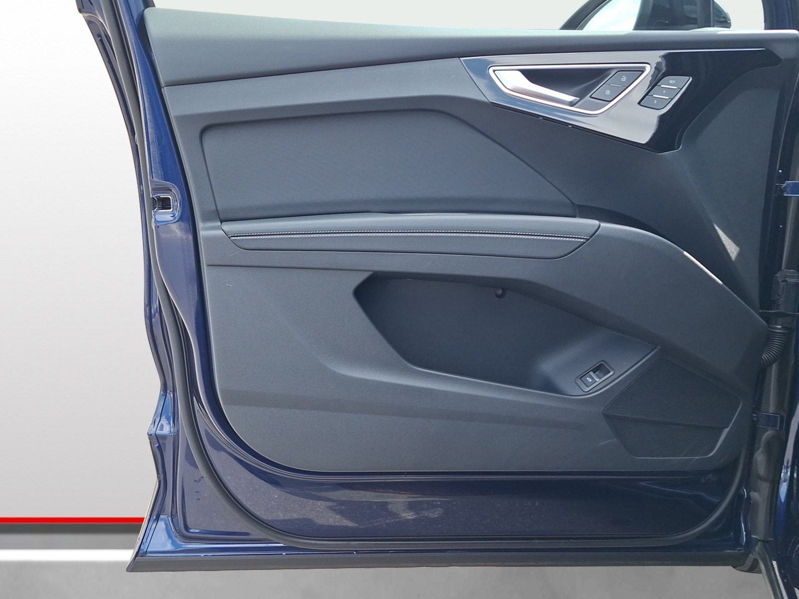 AUDI Q4 Sportback e-tron 45 Attraction quattro-image-9