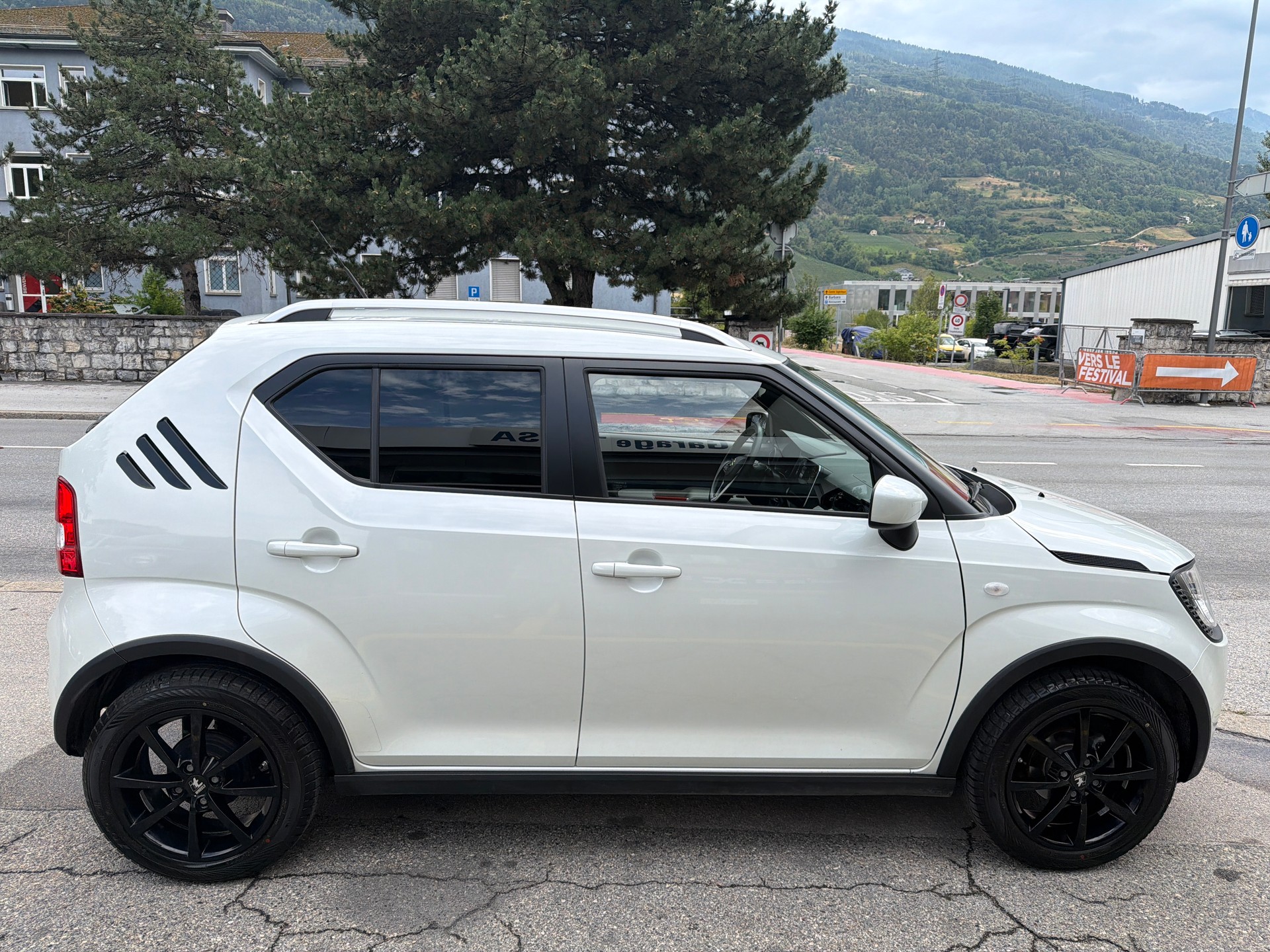SUZUKI Ignis 1.2i Compact Top 4x4-image-3