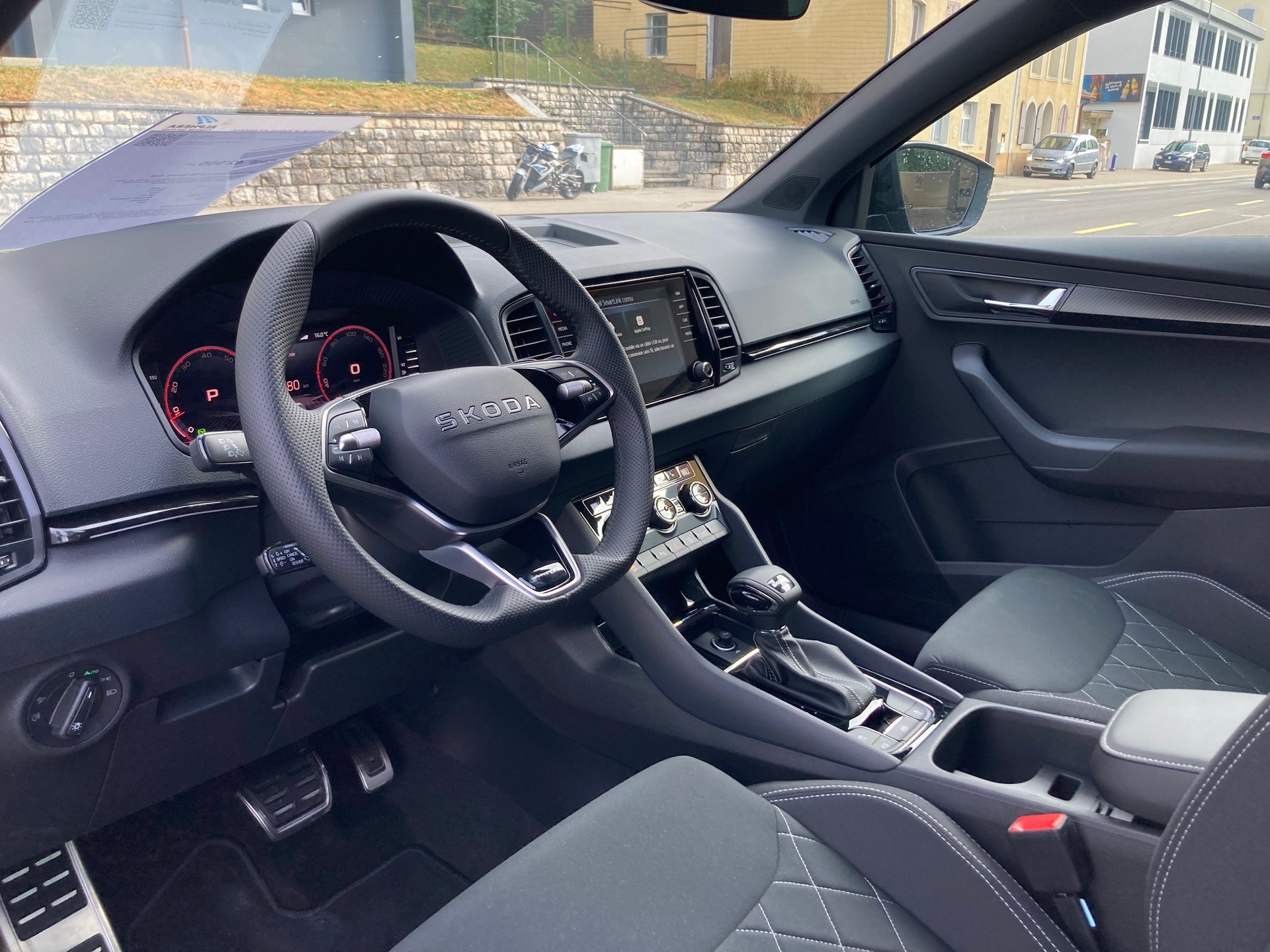 SKODA Karoq 2.0TSI SportL.4x4-image-8