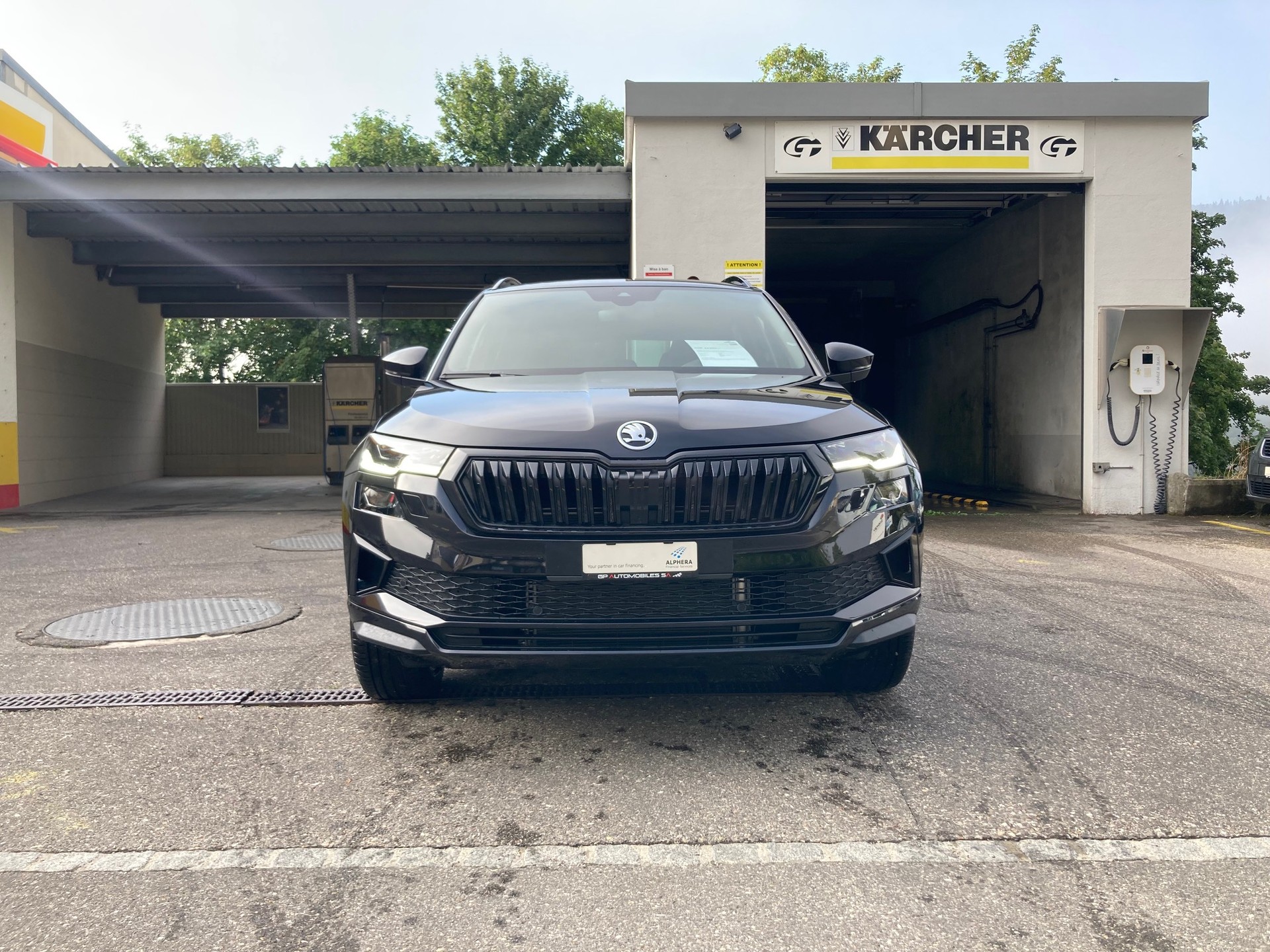 SKODA Karoq 2.0TSI SportL.4x4-image-1