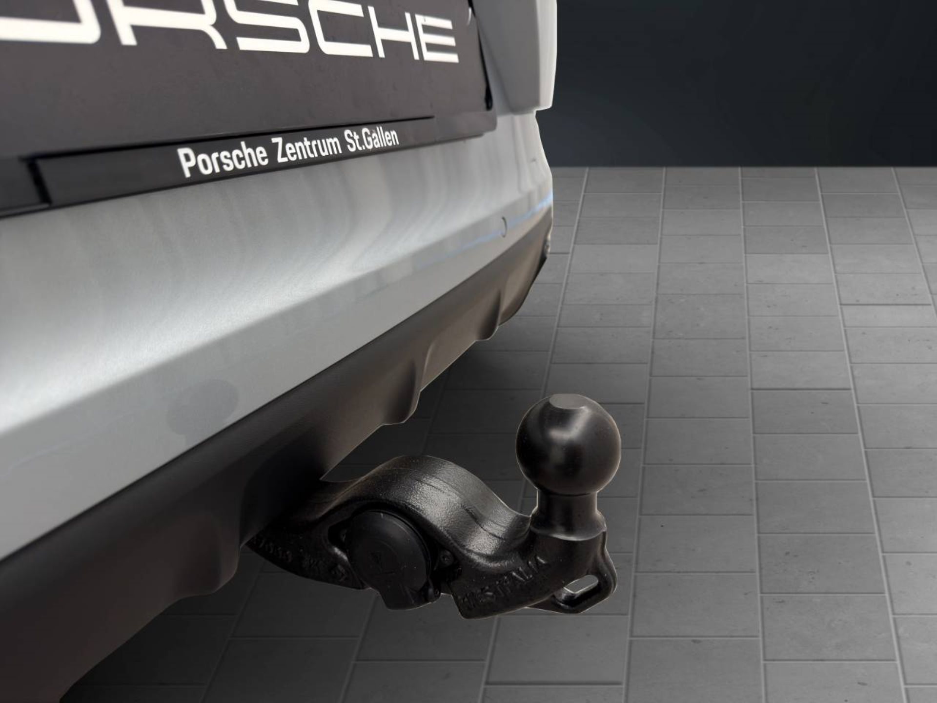 PORSCHE Cayenne E-Hybrid Black Edition-image-11