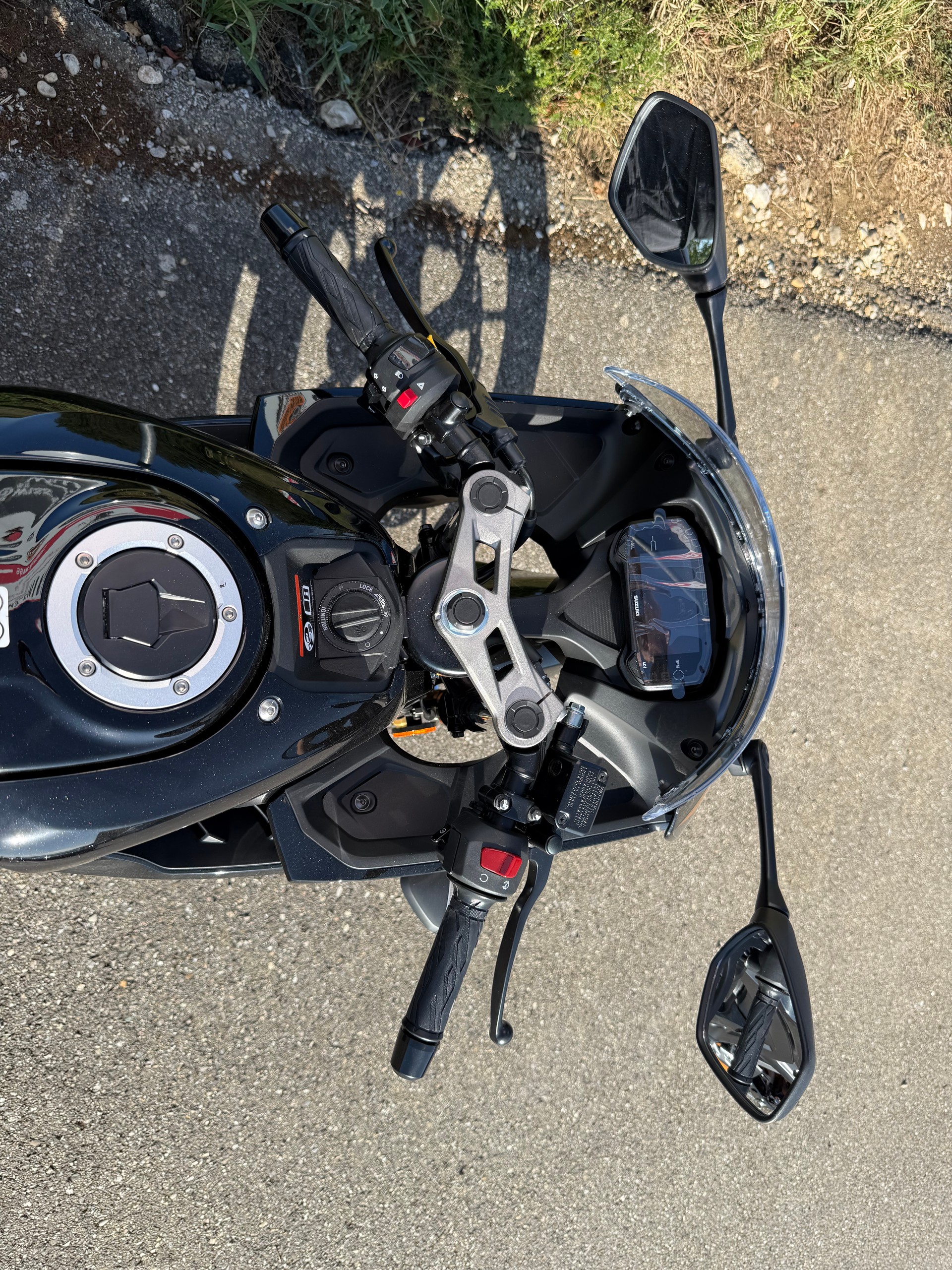 SUZUKI GSX-R 125-image-9