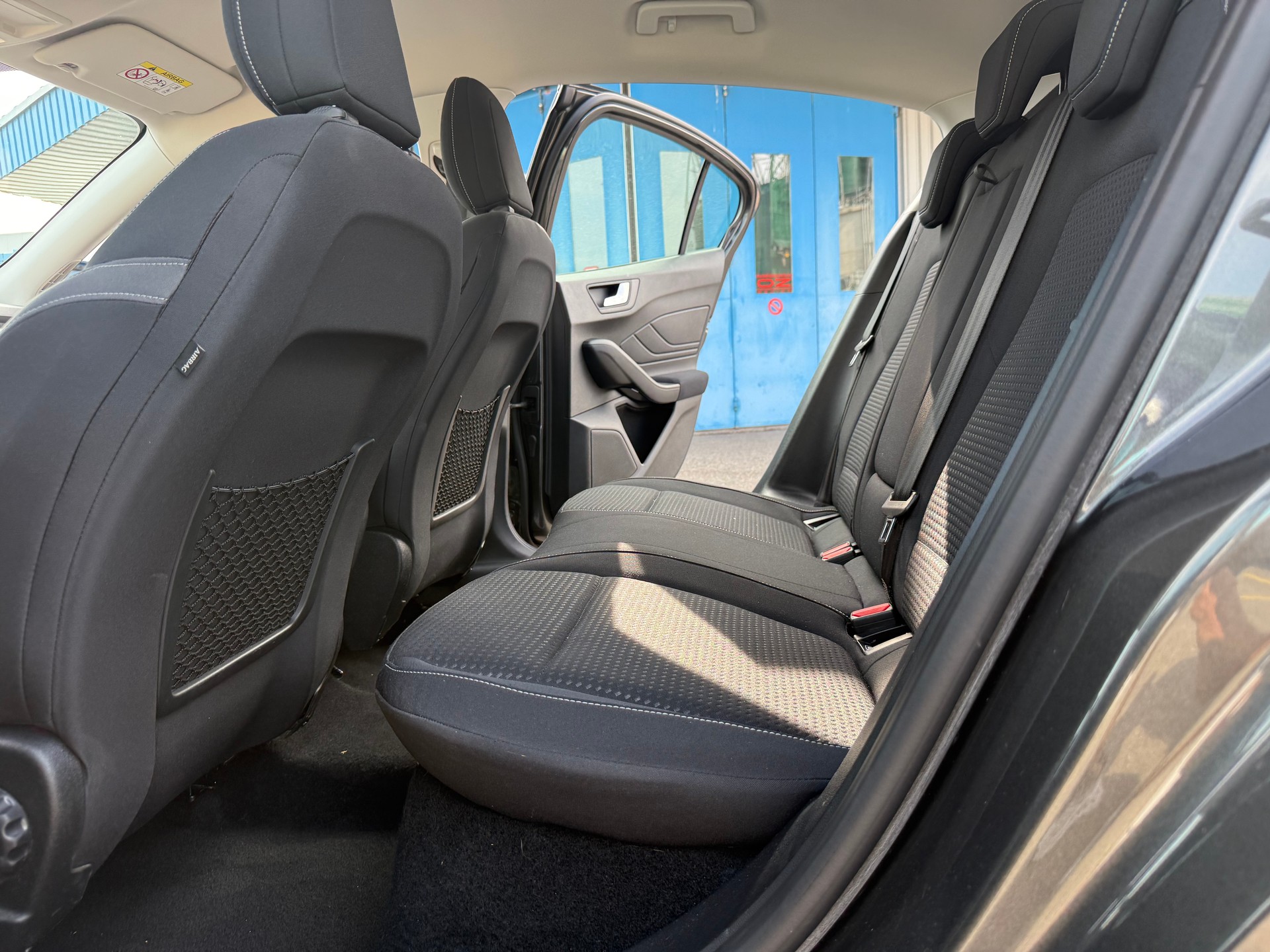 FORD Focus 1.0 SCTi Titanium Automatic-image-8