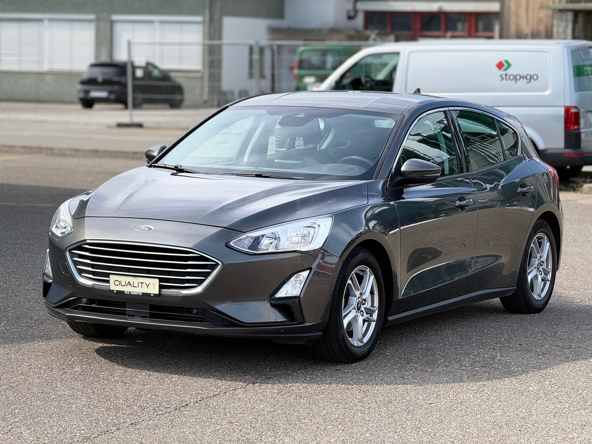 FORD Focus 1.0 SCTi Titanium Automatic-image-11