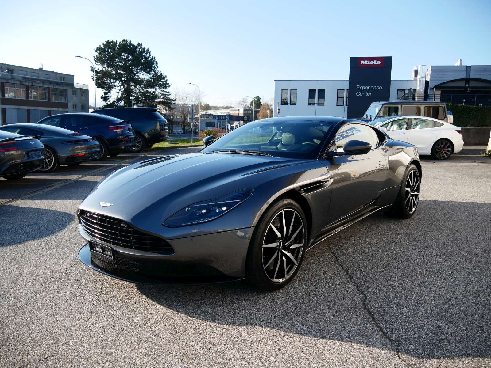 ASTON MARTIN DB11 V8 Touchtronic 3-image-0