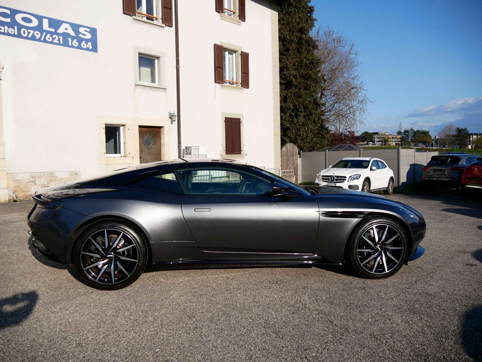 ASTON MARTIN DB11 V8 Touchtronic 3-image-4
