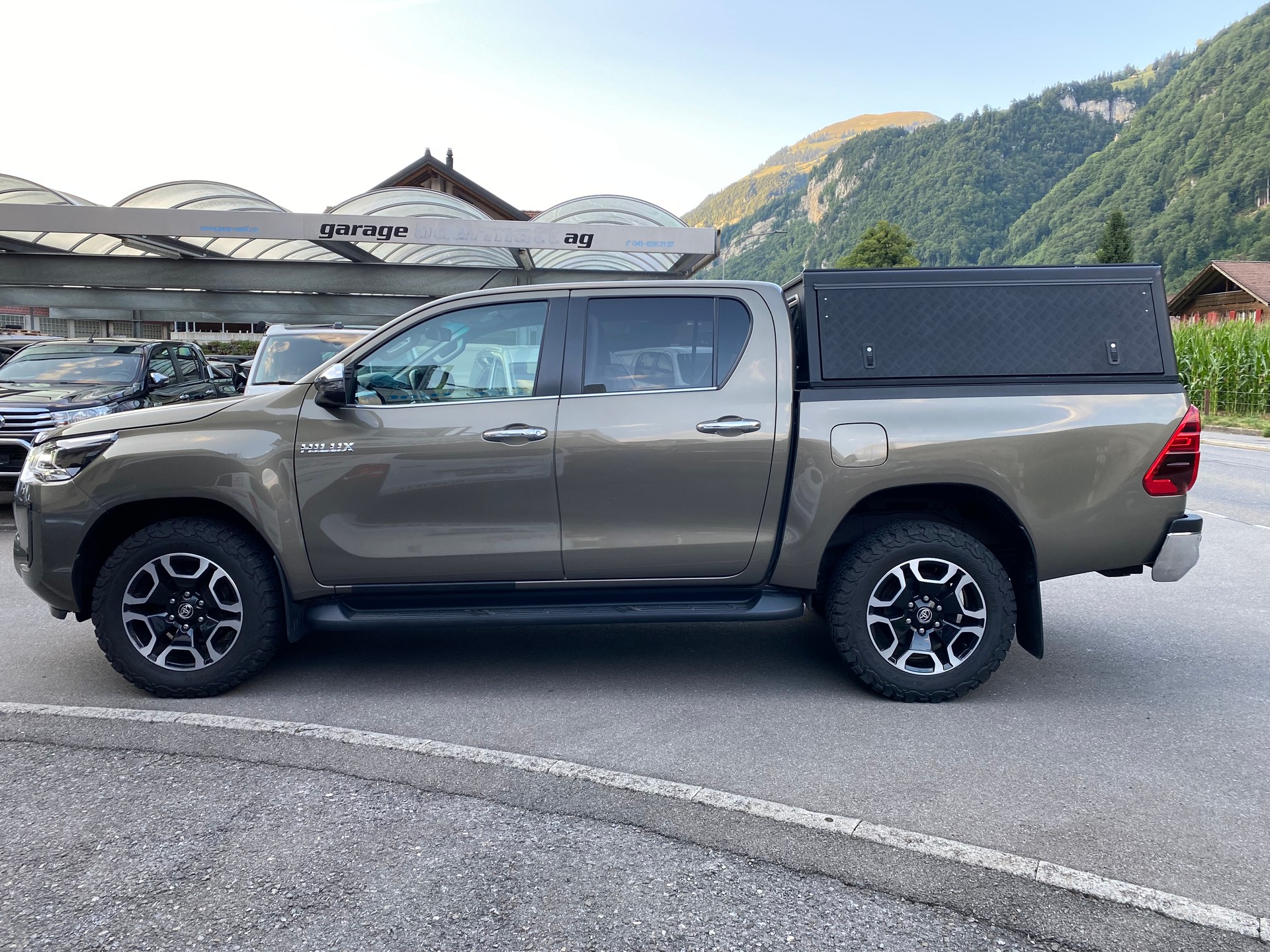 TOYOTA Hilux 2.8D-4D Premium Double Cab 4x4 A