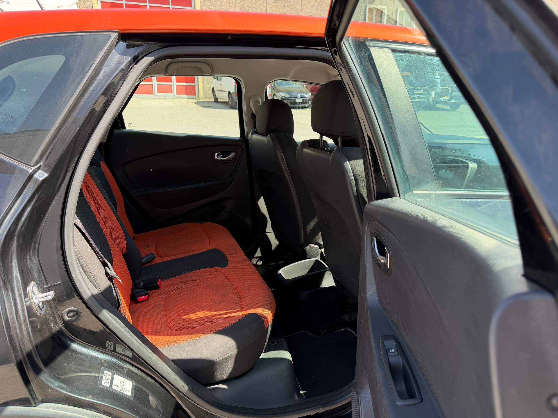 RENAULT Captur 1.2 T 16V Dynamique EDC-image-4