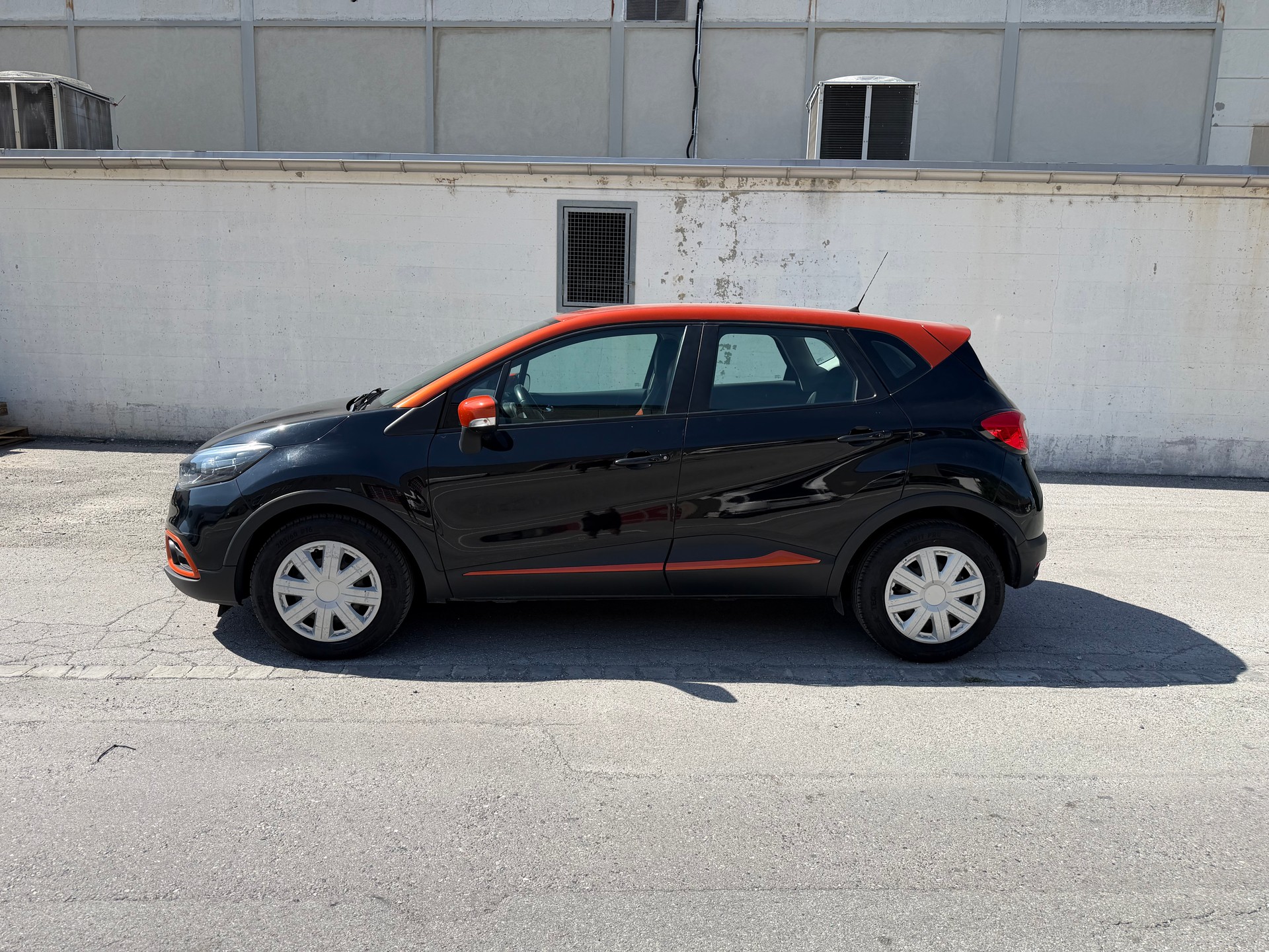 RENAULT Captur 1.2 T 16V Dynamique EDC-image-1