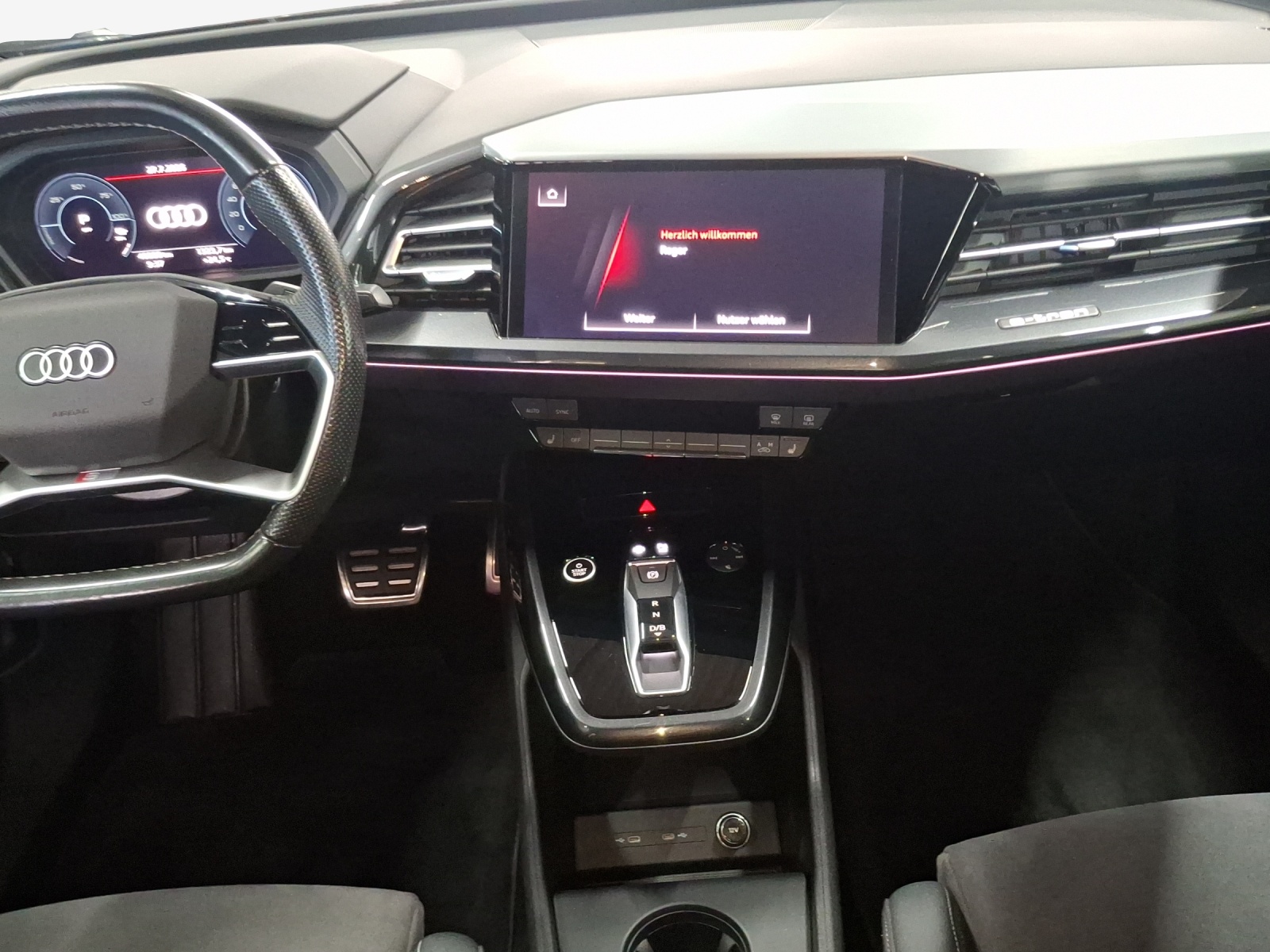 AUDI Q4 Sportback e-tron 40-image-10