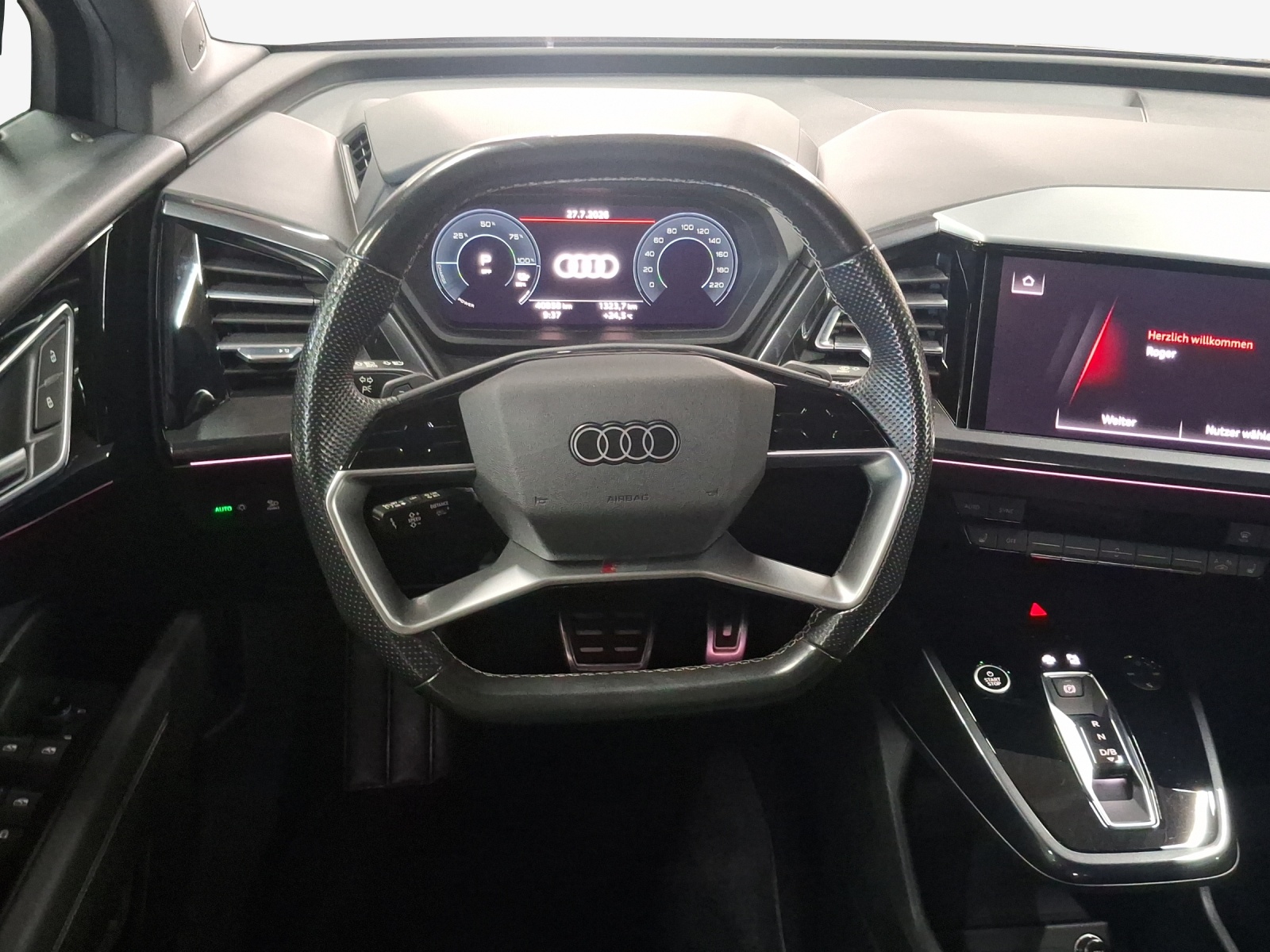 AUDI Q4 Sportback e-tron 40-image-9