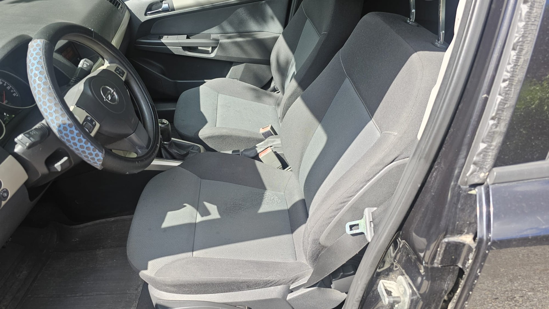 OPEL 1.8i 16V 140 Cosmo-image-3
