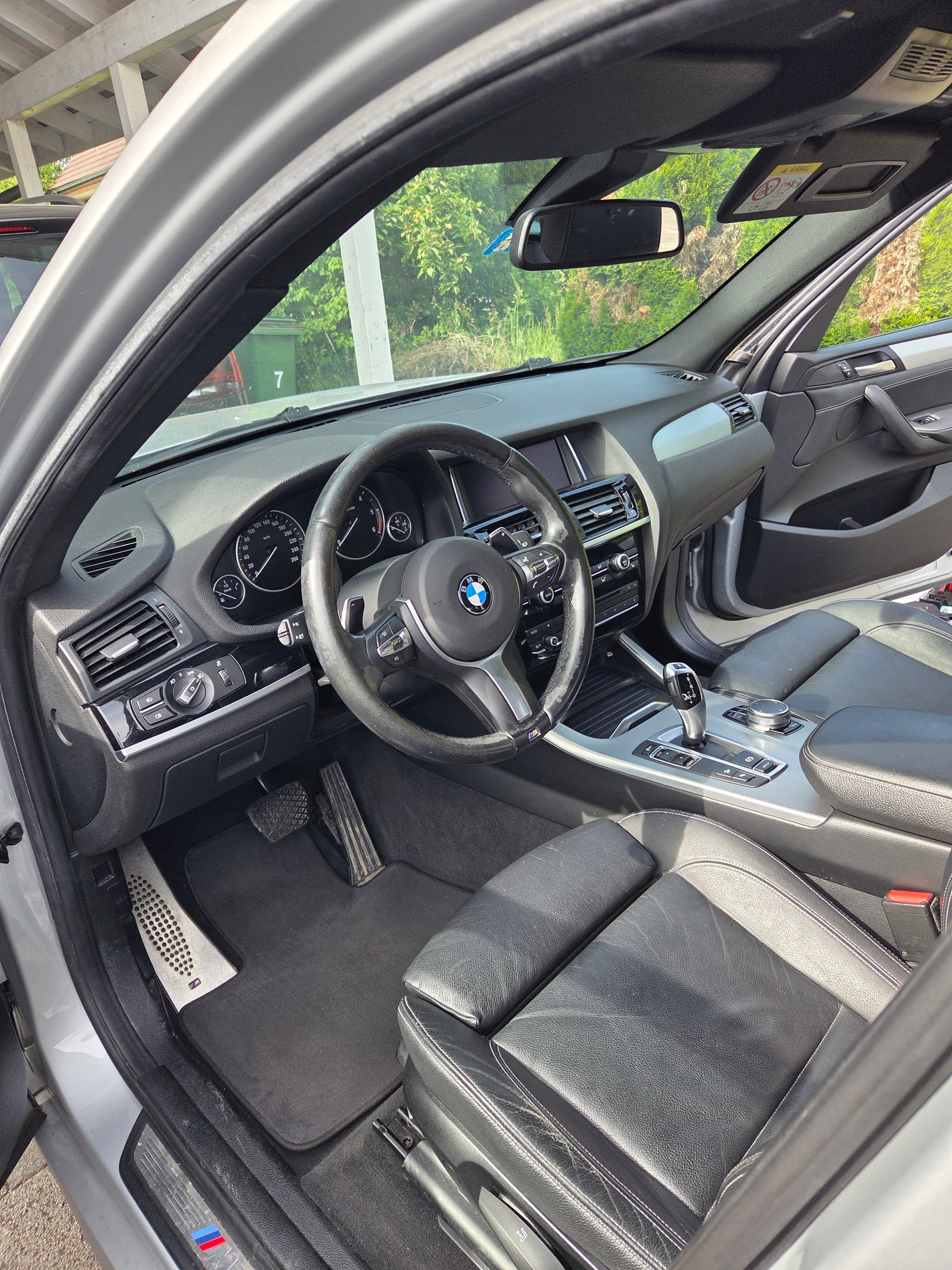 BMW 20d xDrive-image-13