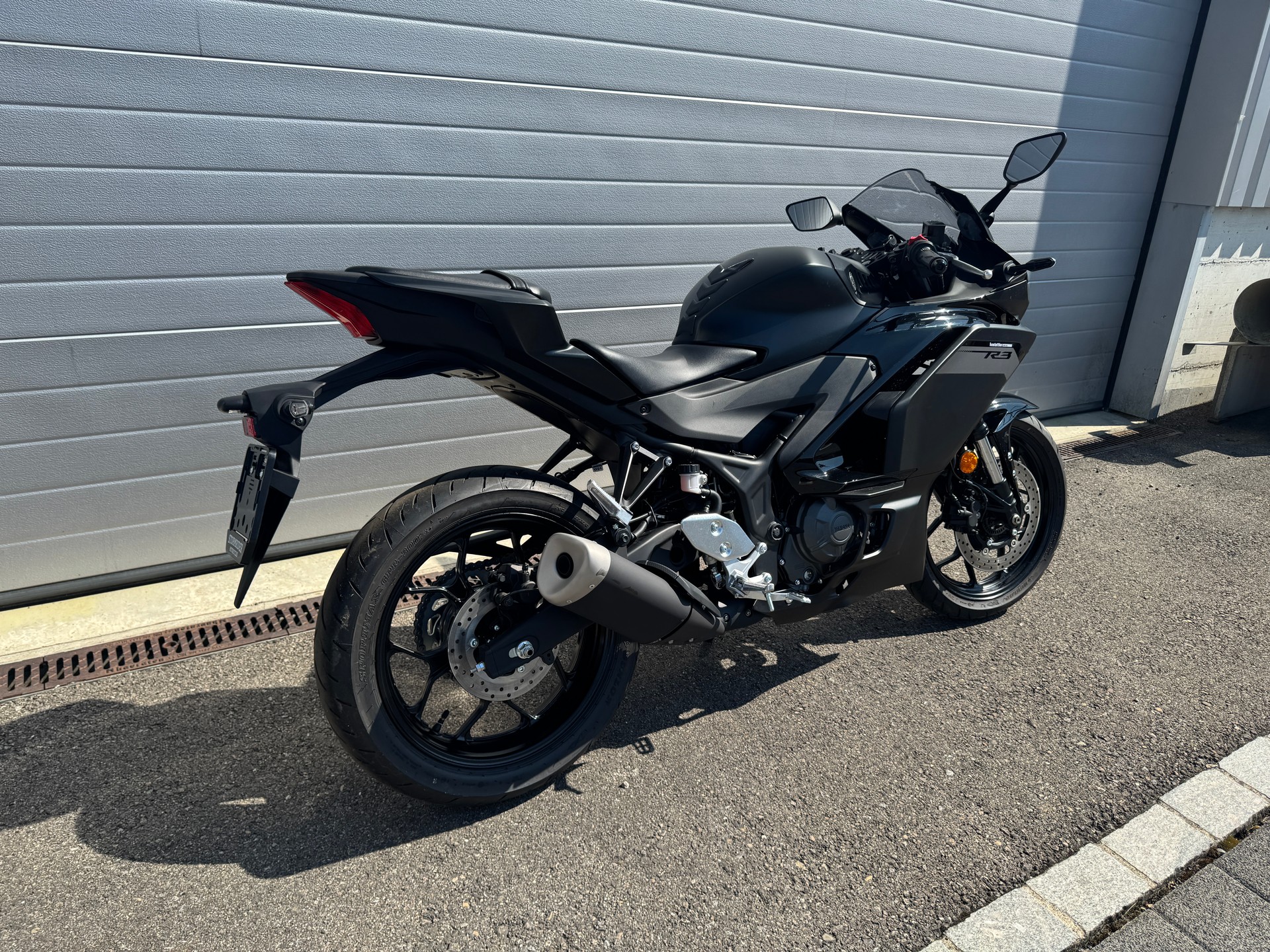 YAMAHA YZF-R3 - GRATIS LIEFERUNG-image-3