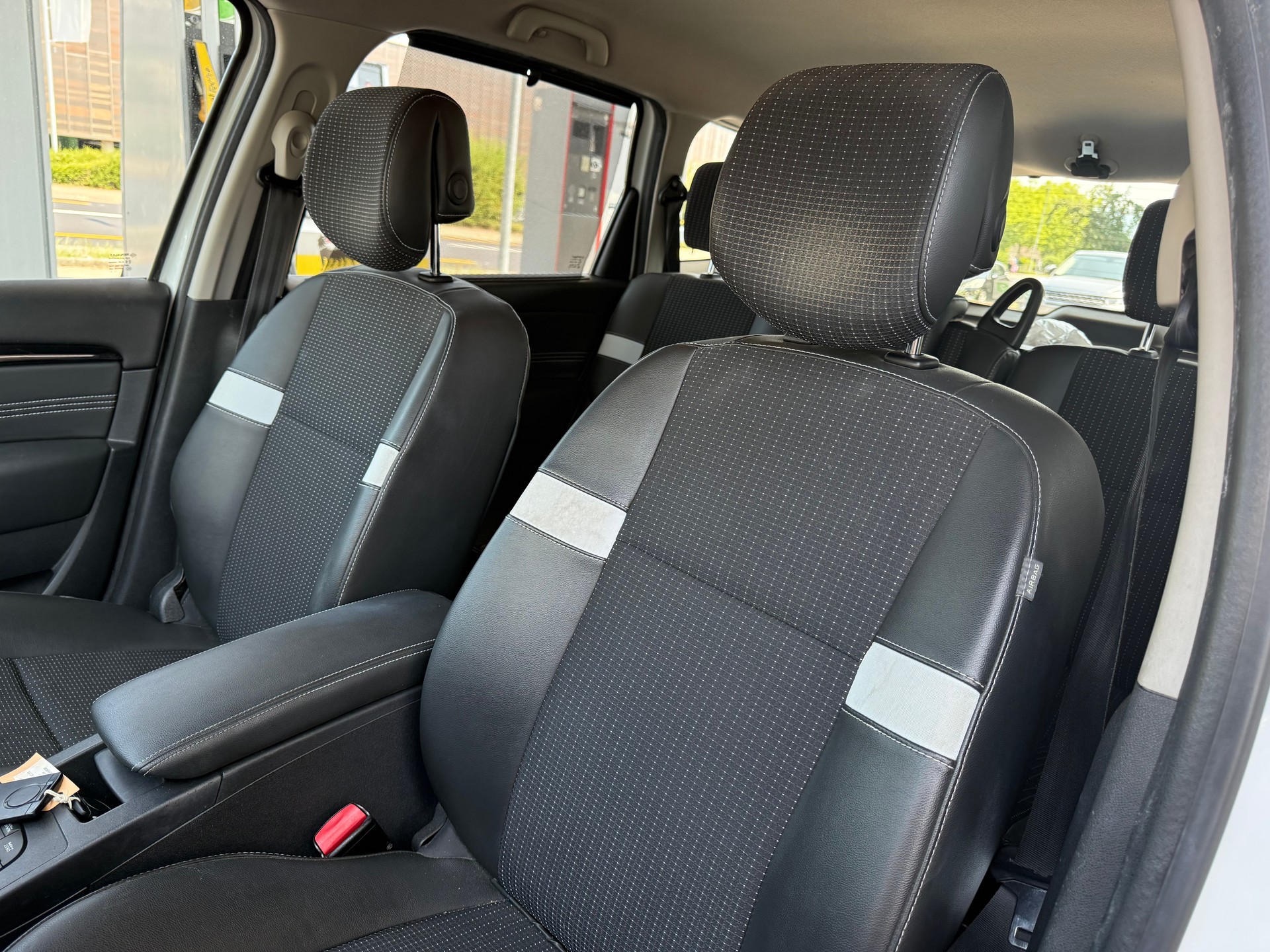 RENAULT Grand Scénic 1.5 dCi Dynamique EDC-image-10