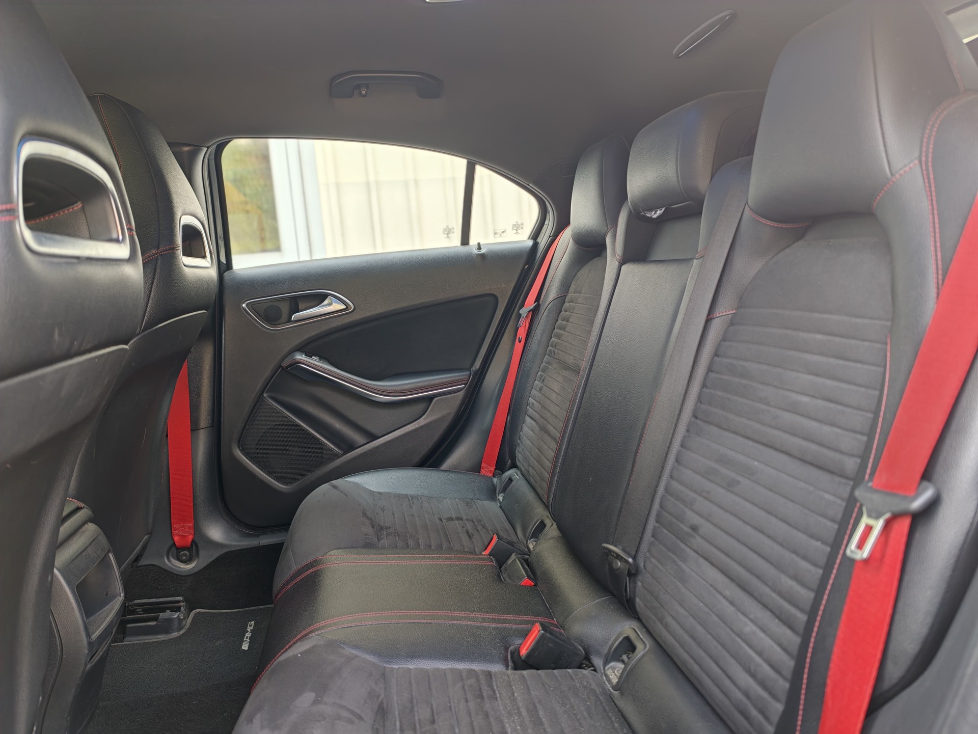 MERCEDES-BENZ A 45 AMG 4Matic Speedshift 7G-DCT-image-6