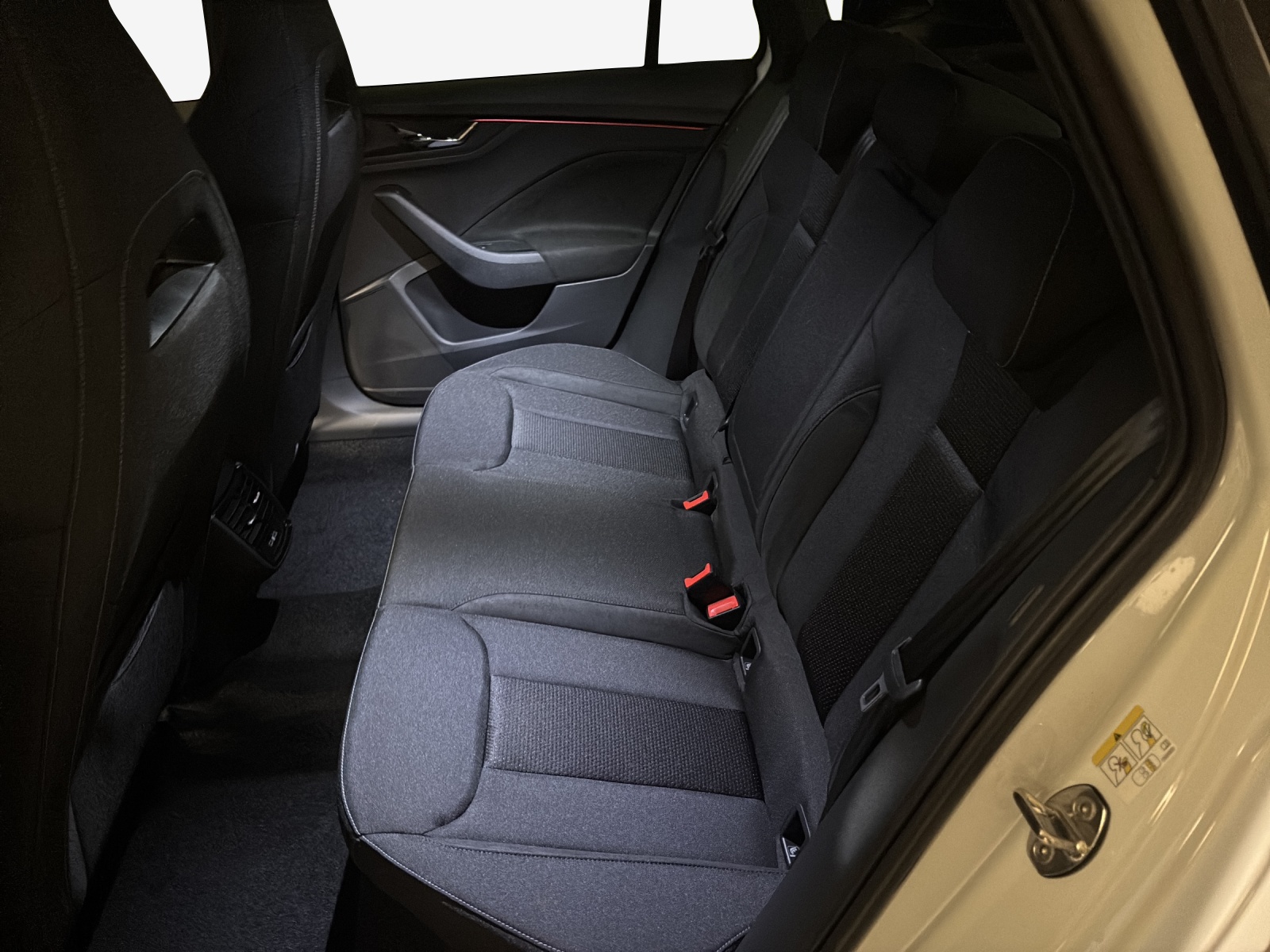 SKODA Kamiq 1.5 TSI Dynamic DSG-image-11