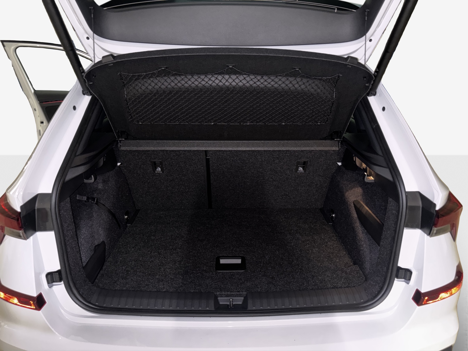 SKODA Kamiq 1.5 TSI Dynamic DSG-image-12