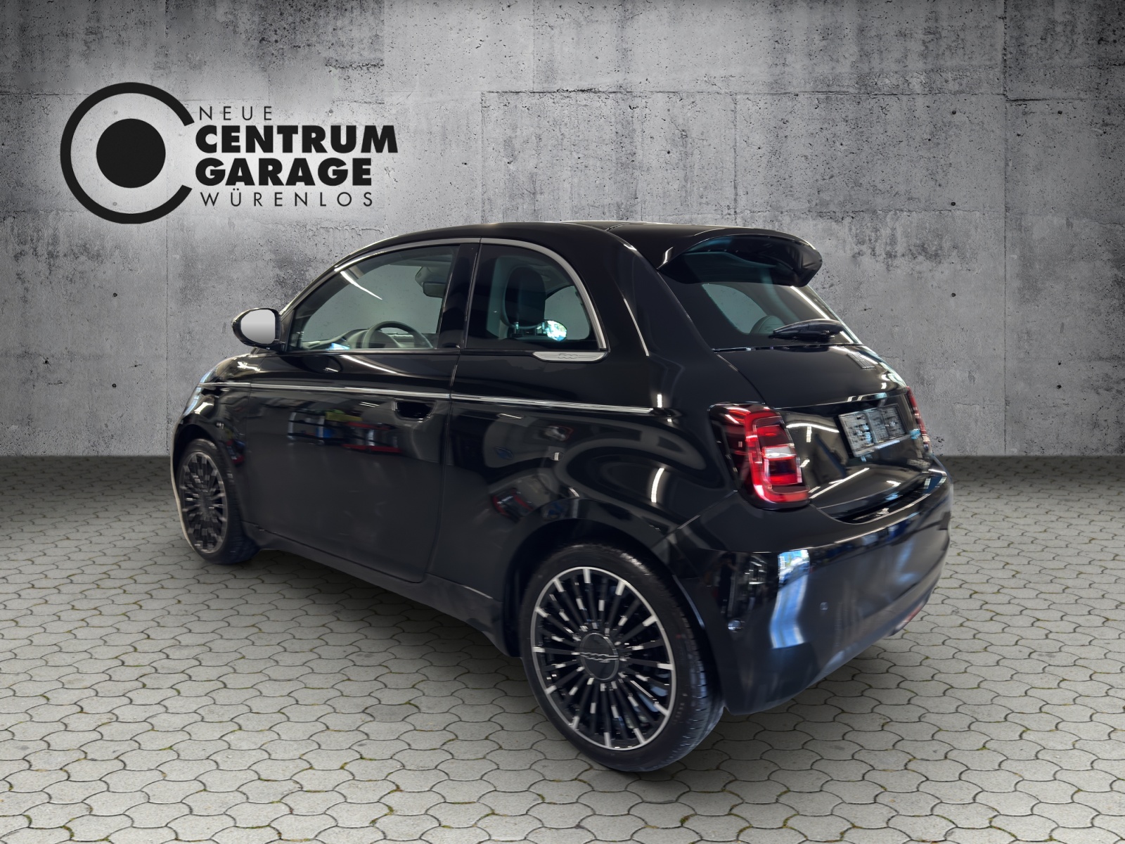 FIAT 500 electric 42kWh La Prima-image-5