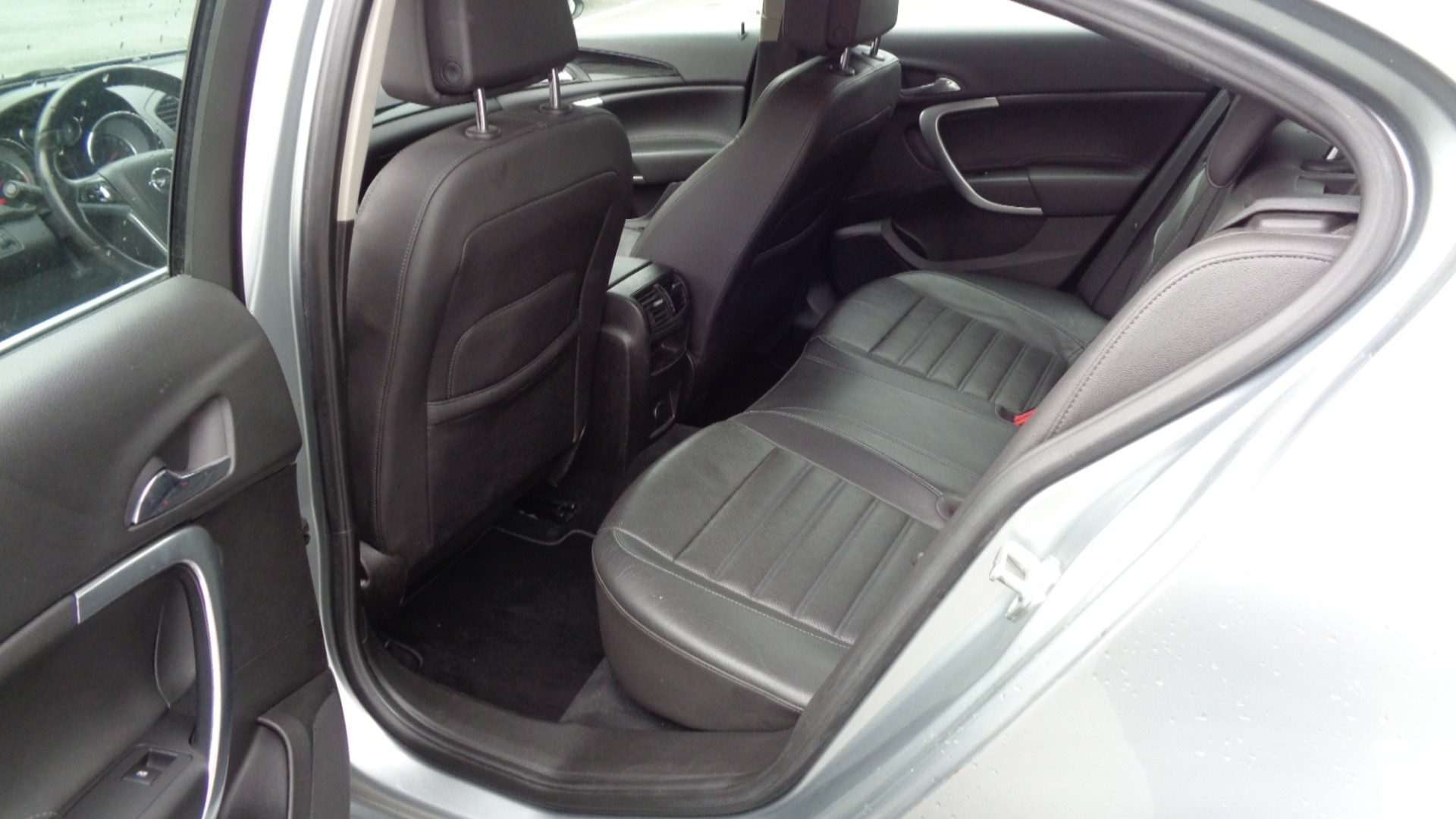OPEL Insignia 2.0 CDTI Sport Automatic-image-8