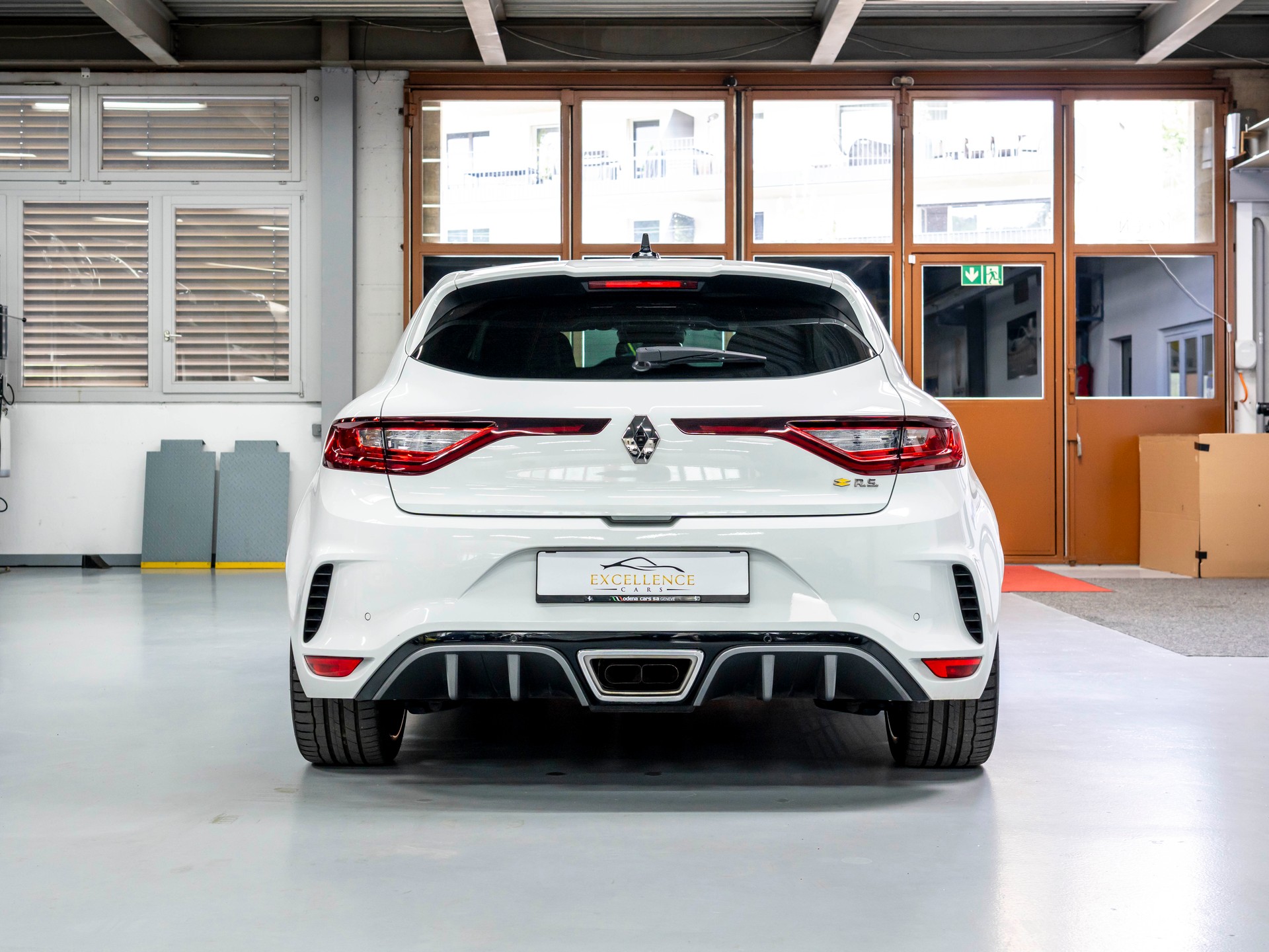 RENAULT Mégane Trophy 300-image-6