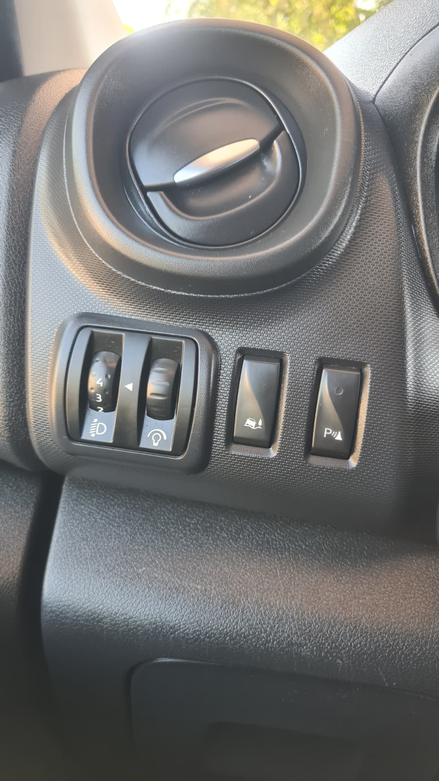RENAULT Trafic 2.0 Energy dCi 120 3.0t Business L1H1 ** L1H1 ** 3-Plätzer ** Klimaanlage ** Tempomat ** PDC ** Frisch Ab MFK & Service-image-12