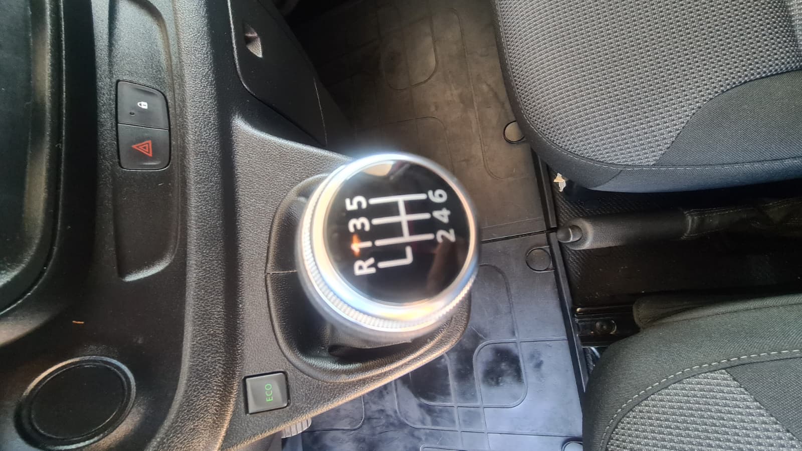 RENAULT Trafic 2.0 Energy dCi 120 3.0t Business L1H1 ** L1H1 ** 3-Plätzer ** Klimaanlage ** Tempomat ** PDC ** Frisch Ab MFK & Service-image-14