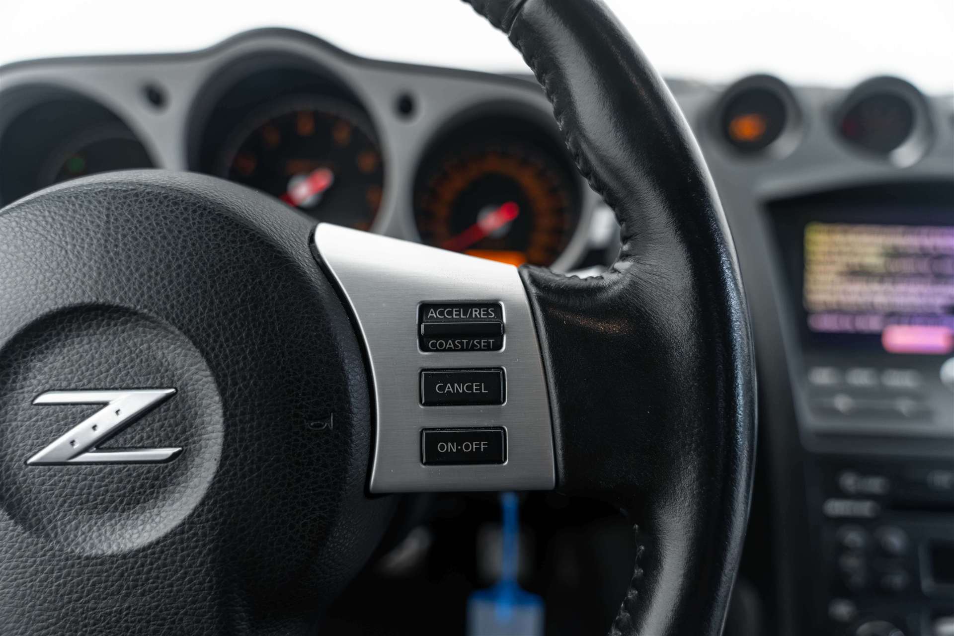 NISSAN NISSAN 350 Z Alles Serie!-image-14