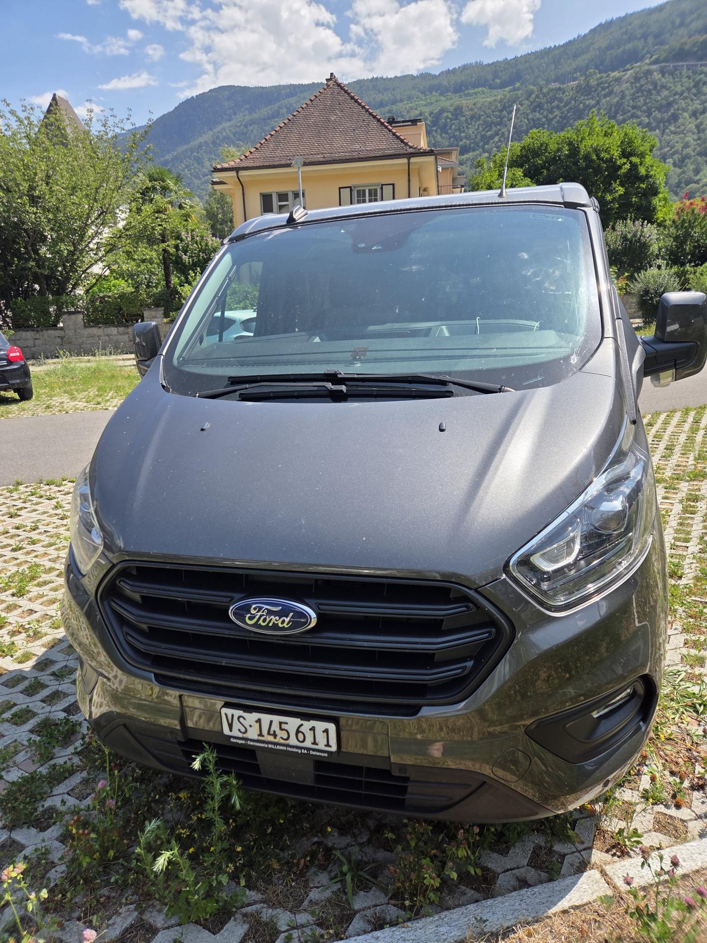 FORD TRANSIT CUSTOM Cap Land Dreamer Van 300 L2H1 Trend A-image-2