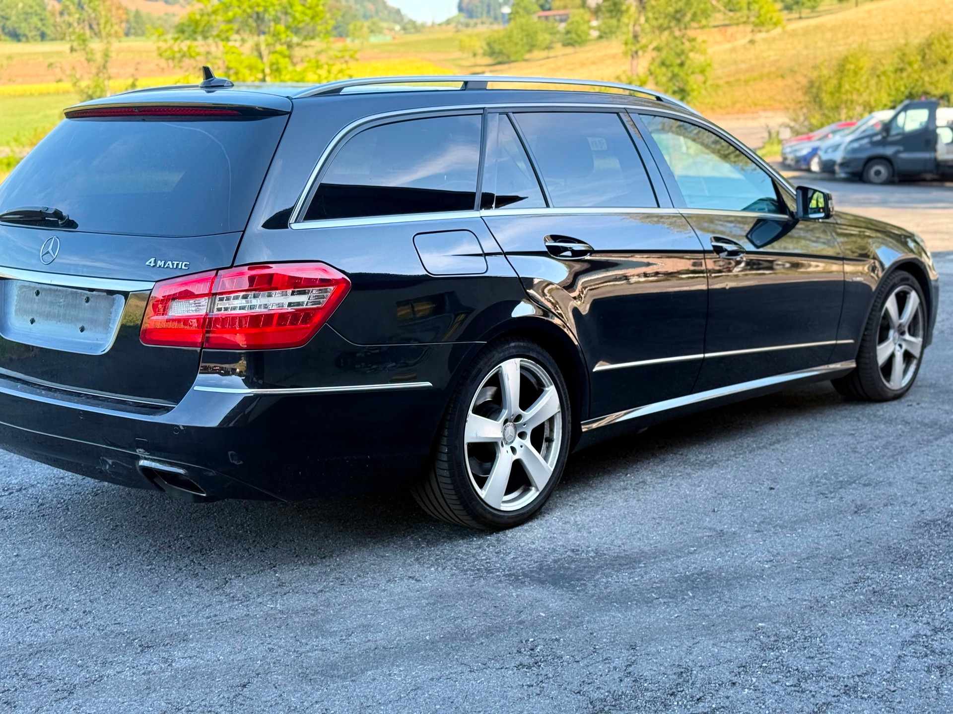 MERCEDES-BENZ E 350 CDI BlueEff. Avantgarde 4Matic 7G-Tronic-image-4