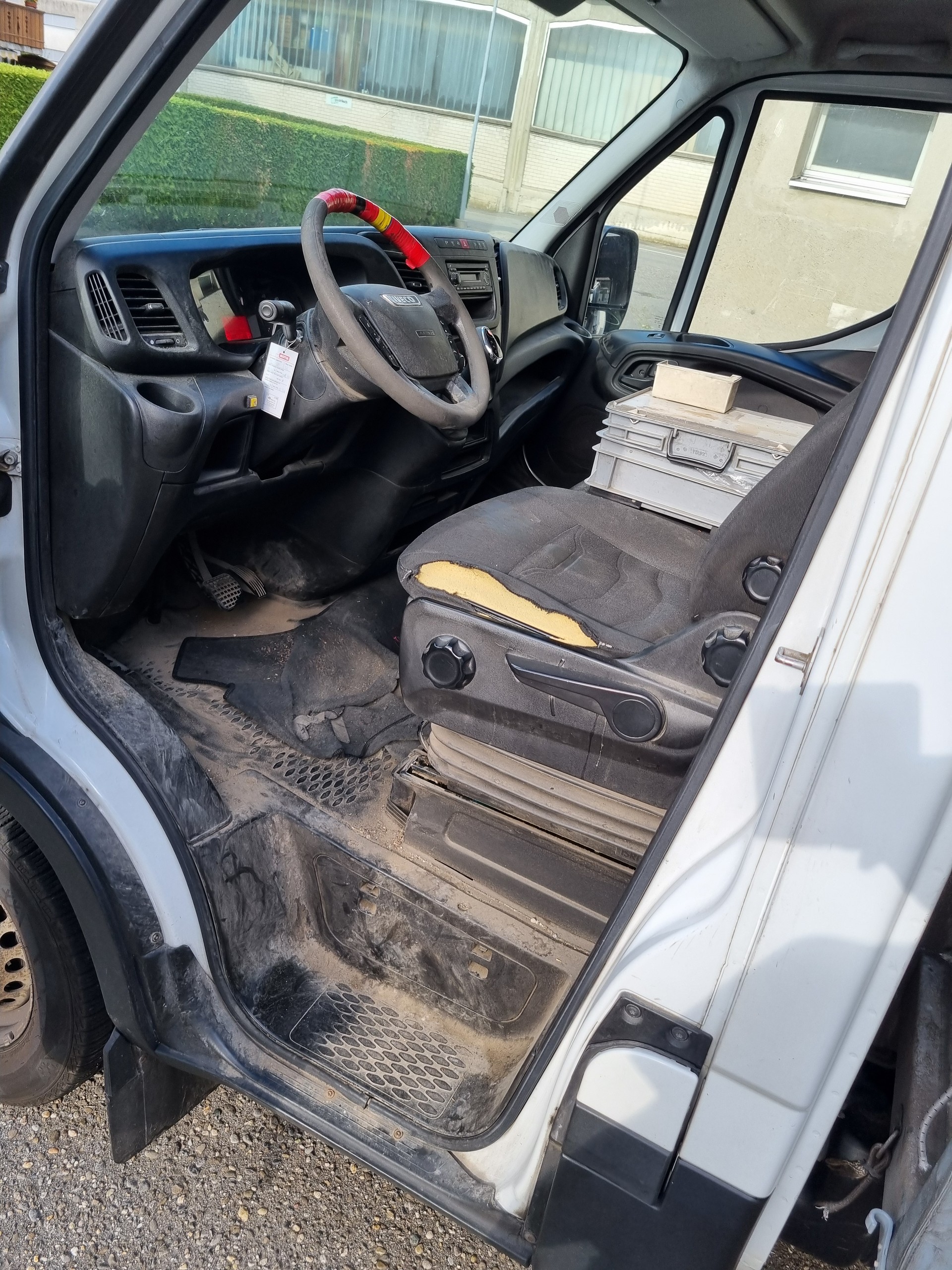 IVECO 35 S 13 A8-image-7