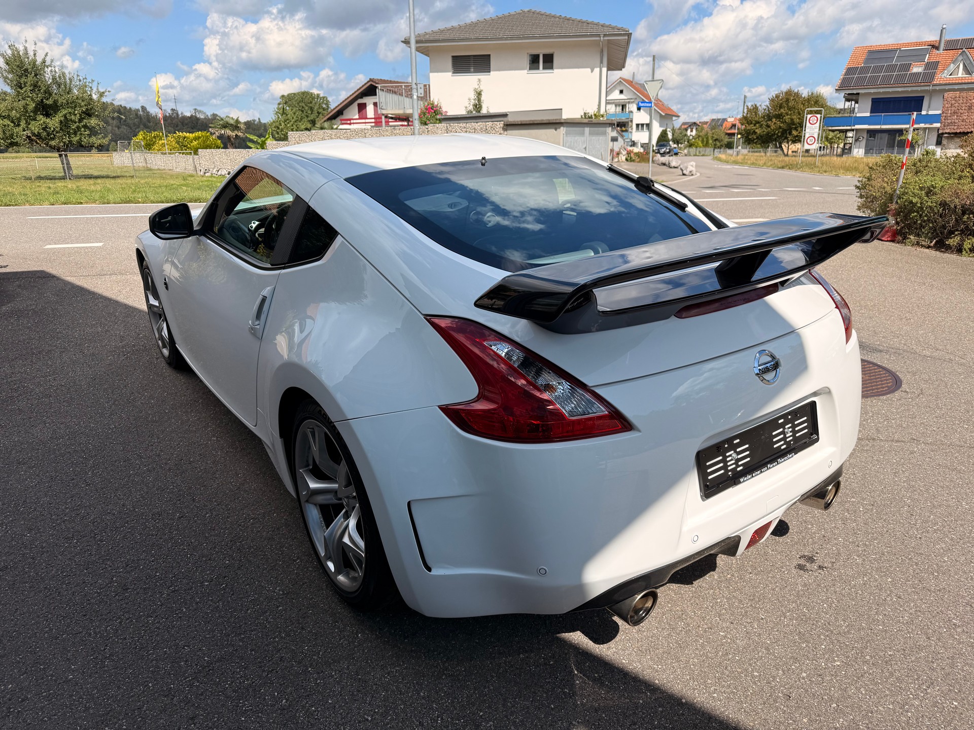 NISSAN 370 Z Pack-image-2