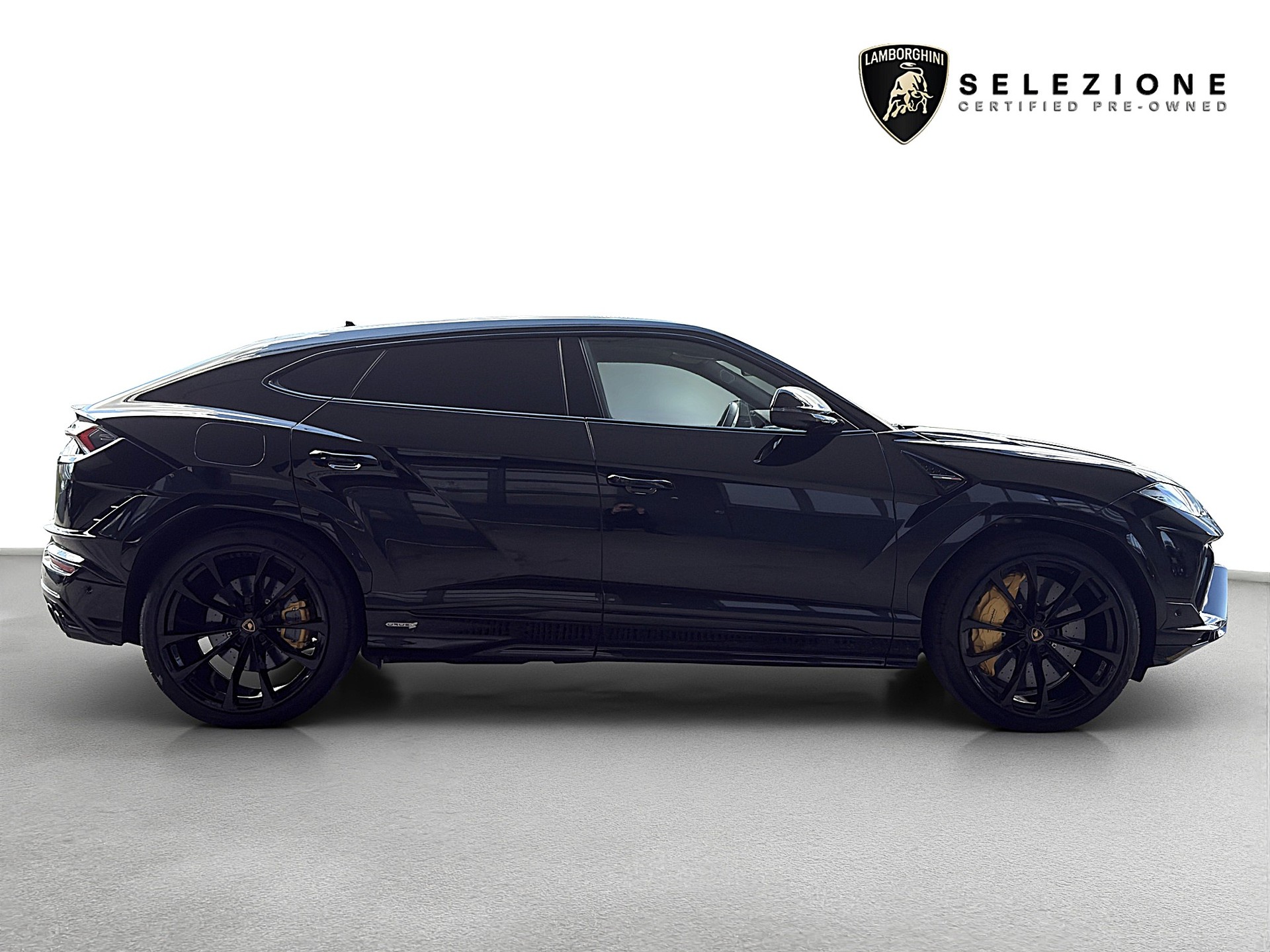 LAMBORGHINI Urus S E-Gear-showroom-element-1
