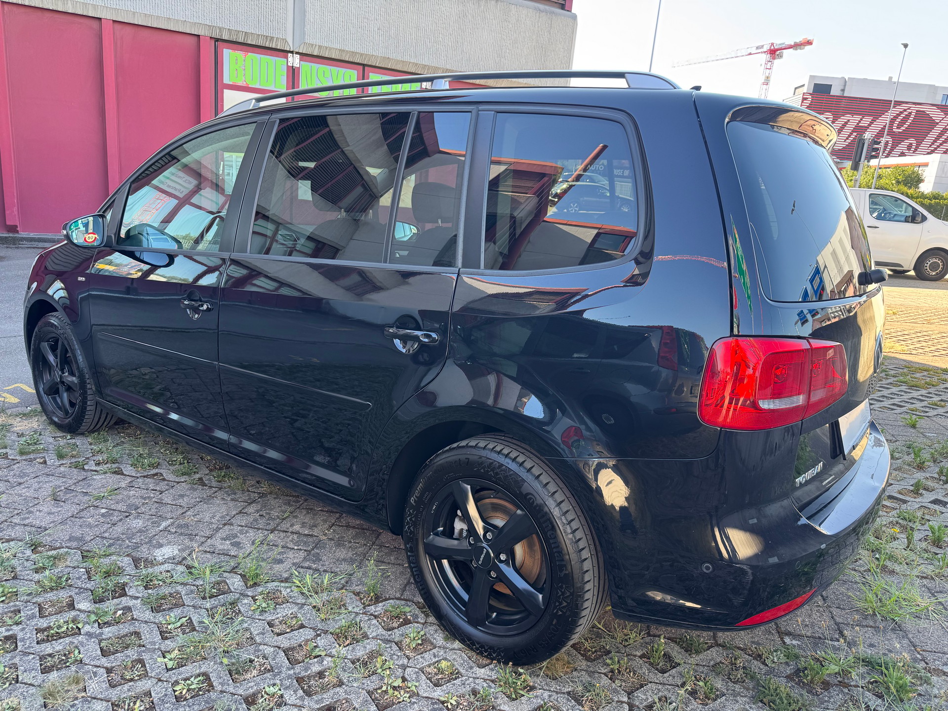 VW Touran 1.4 TSI Comfortline DSG-image-3