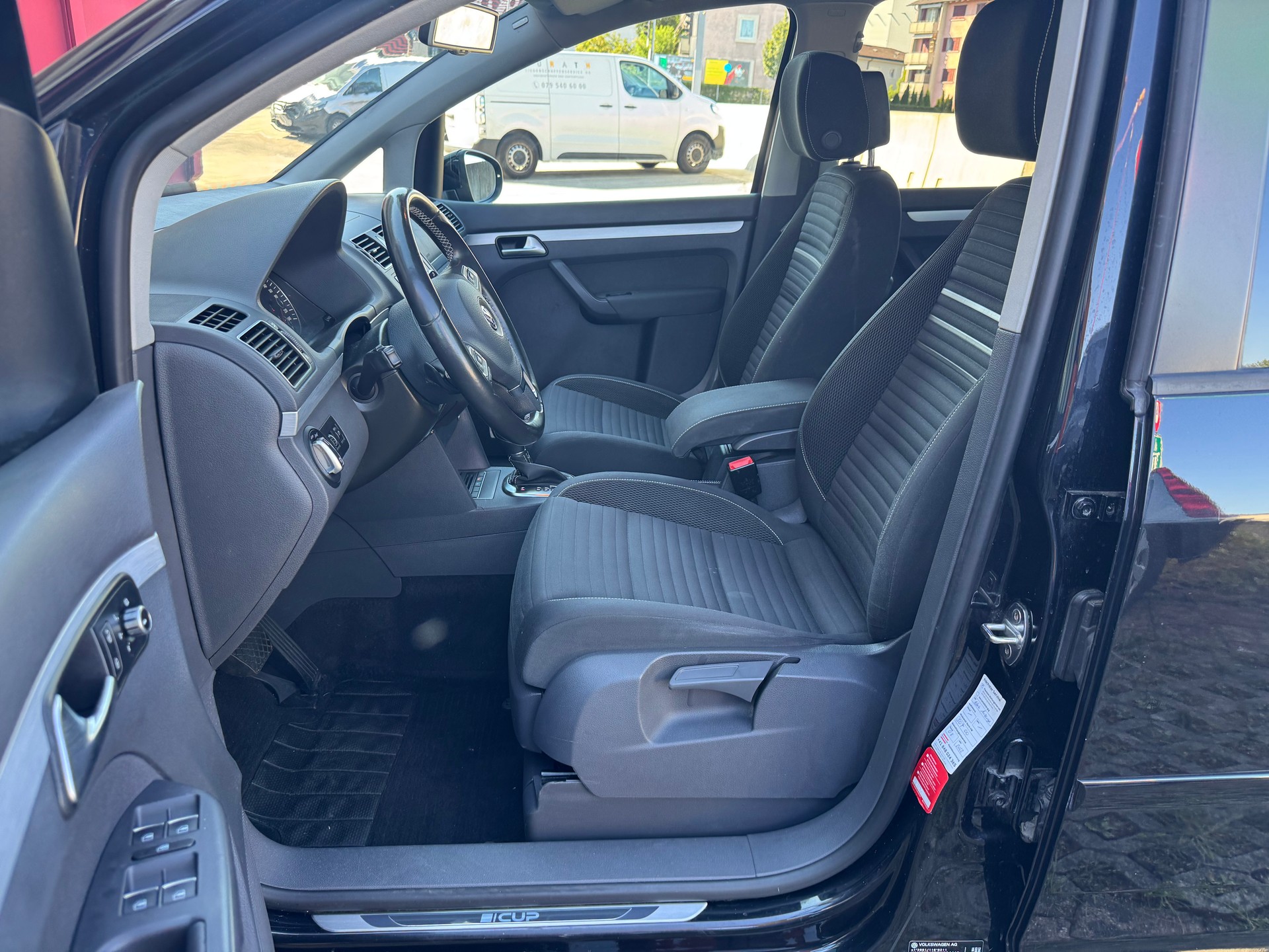VW Touran 1.4 TSI Comfortline DSG-image-6
