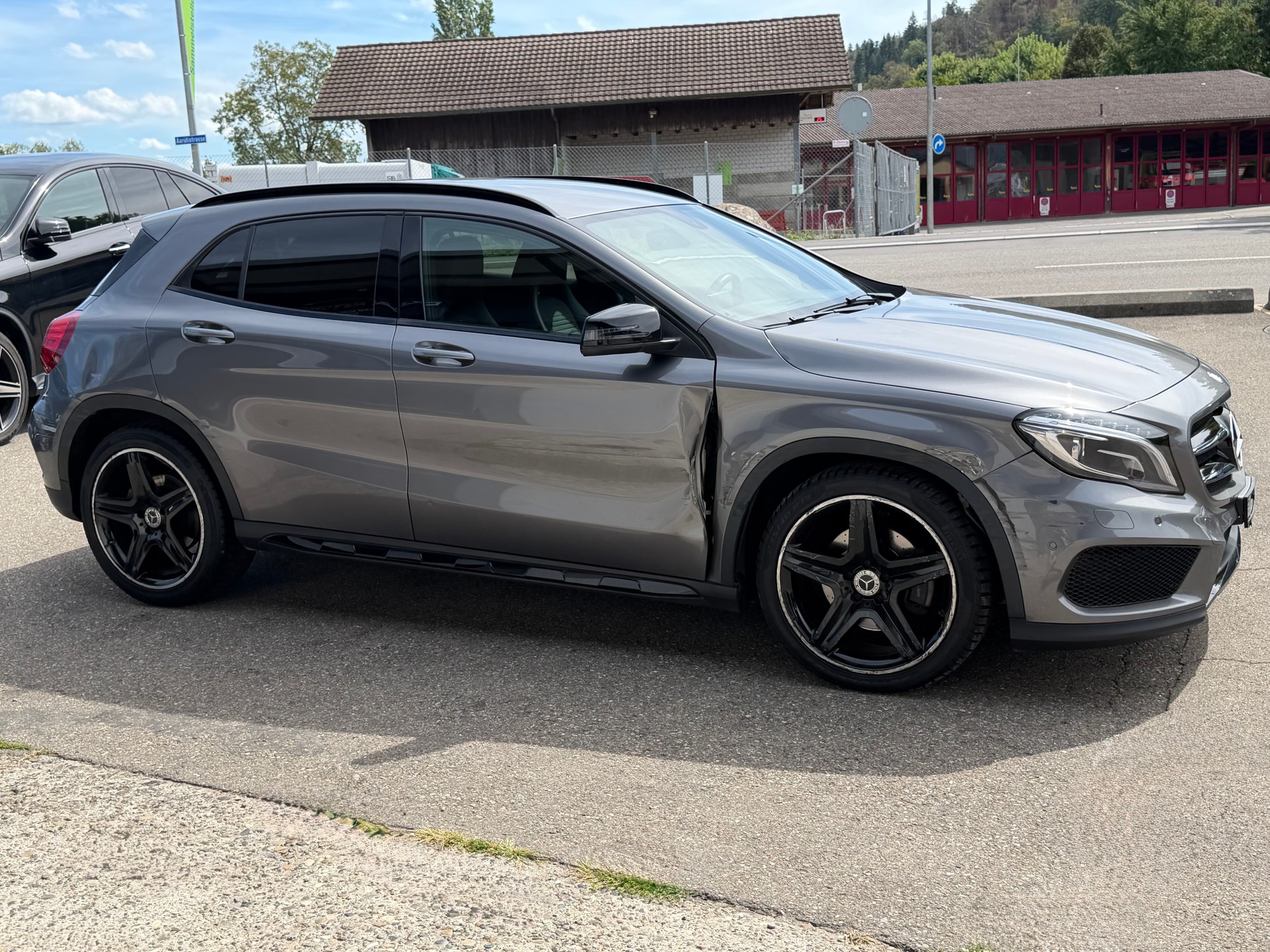 MERCEDES-BENZ GLA 220 CDI AMG Line 4Matic 7G-DCT-image-6