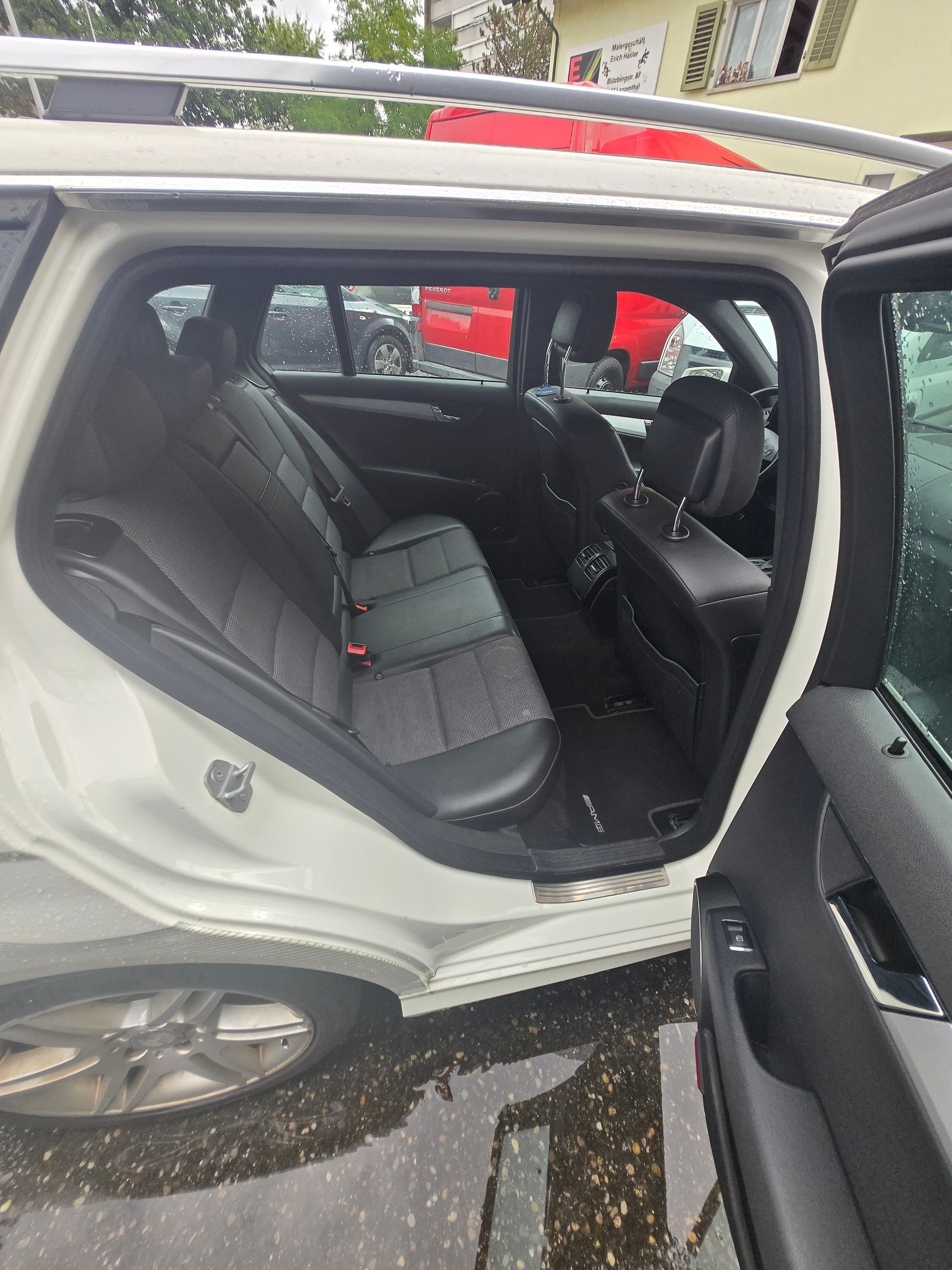 MERCEDES-BENZ C 180 Kompressor BlueEfficiency White Star-image-14