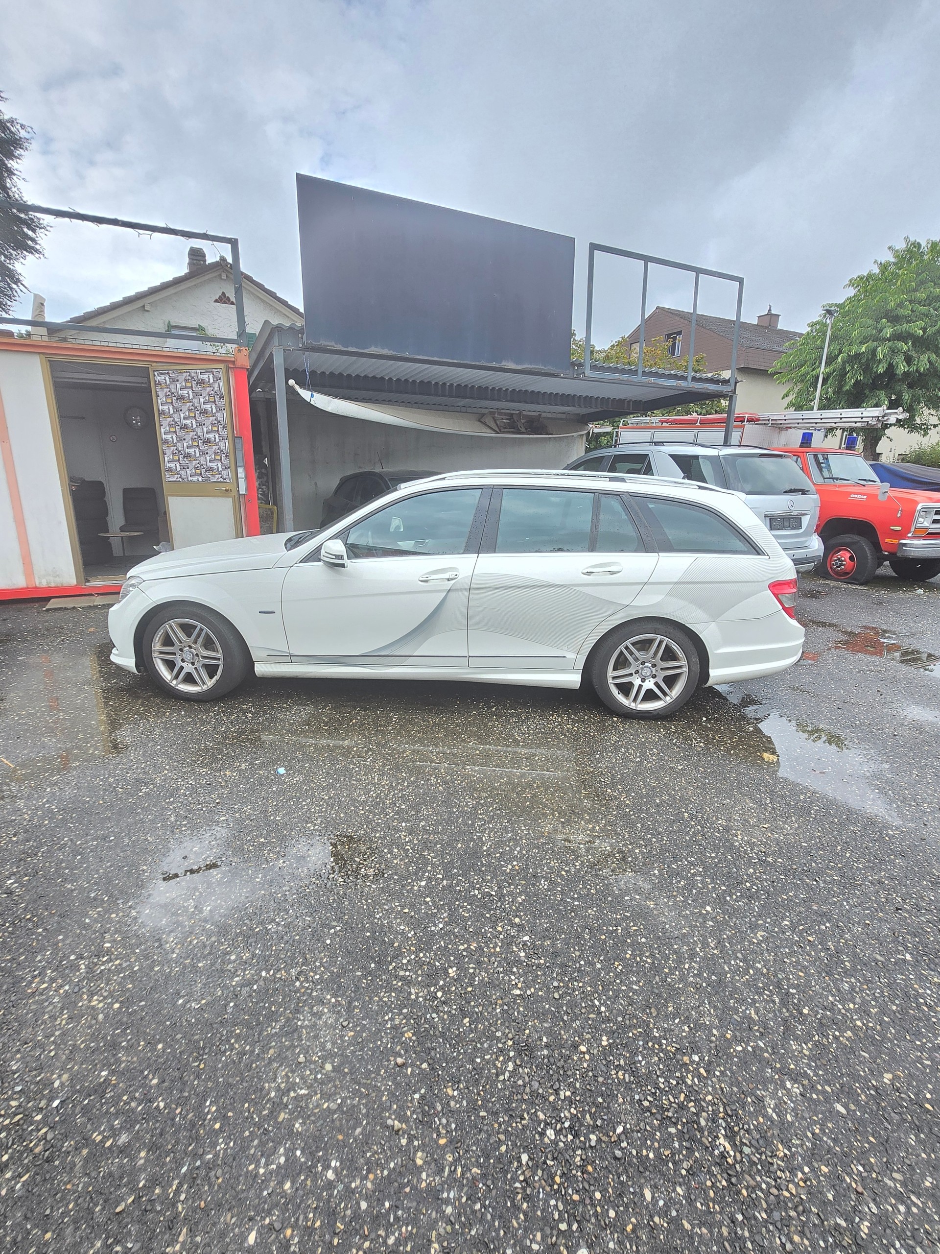 MERCEDES-BENZ C 180 Kompressor BlueEfficiency White Star-image-4
