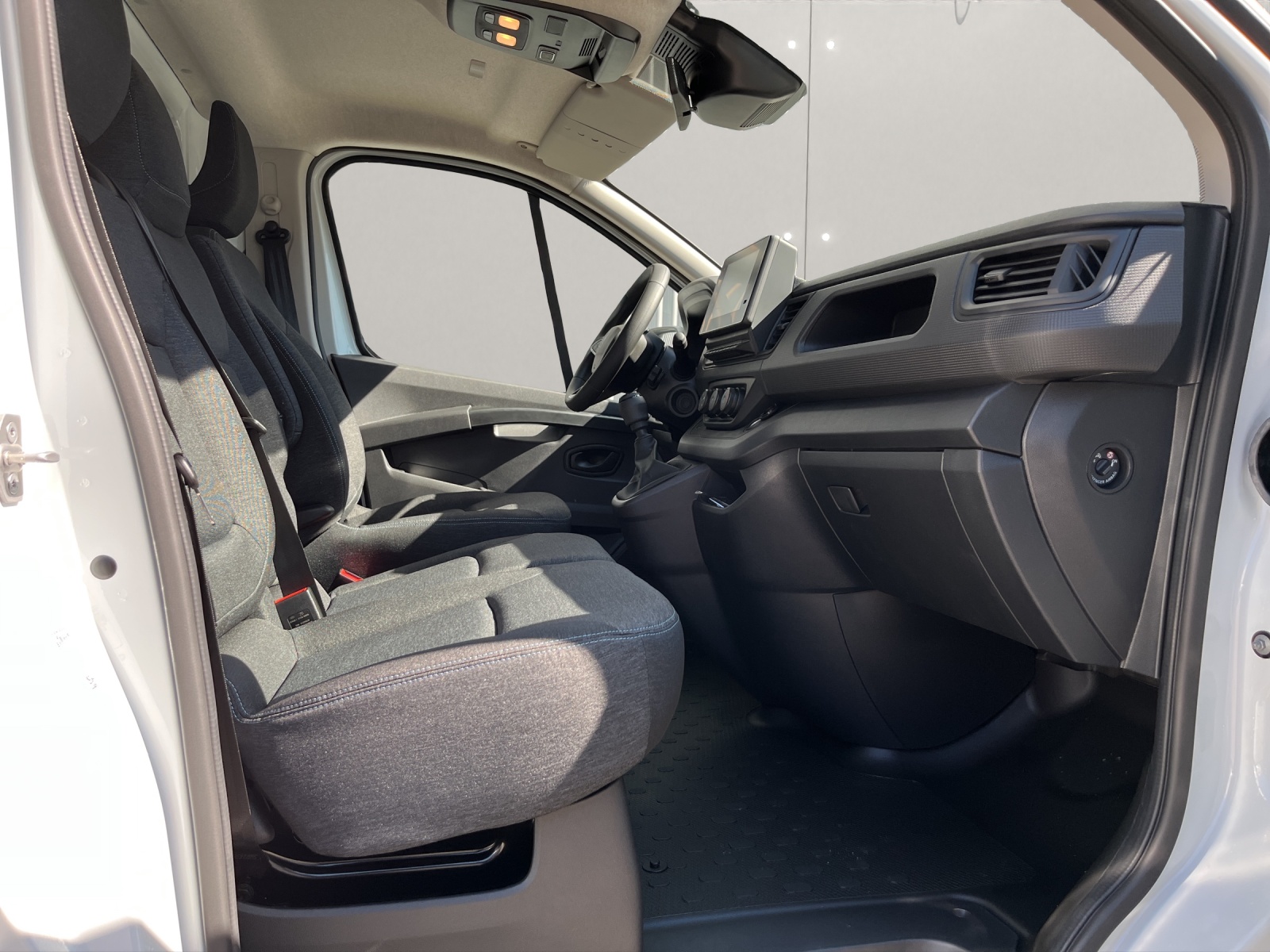 RENAULT Trafic Kaw. 3.0 t L2 H1 2.0 dCi Blue 130 Advance-image-7